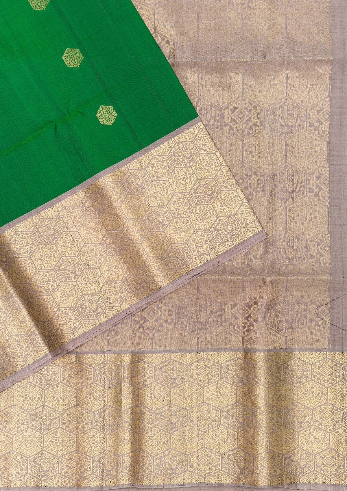 Bottle Green Zariwork Pure Silk Saree-Koskii