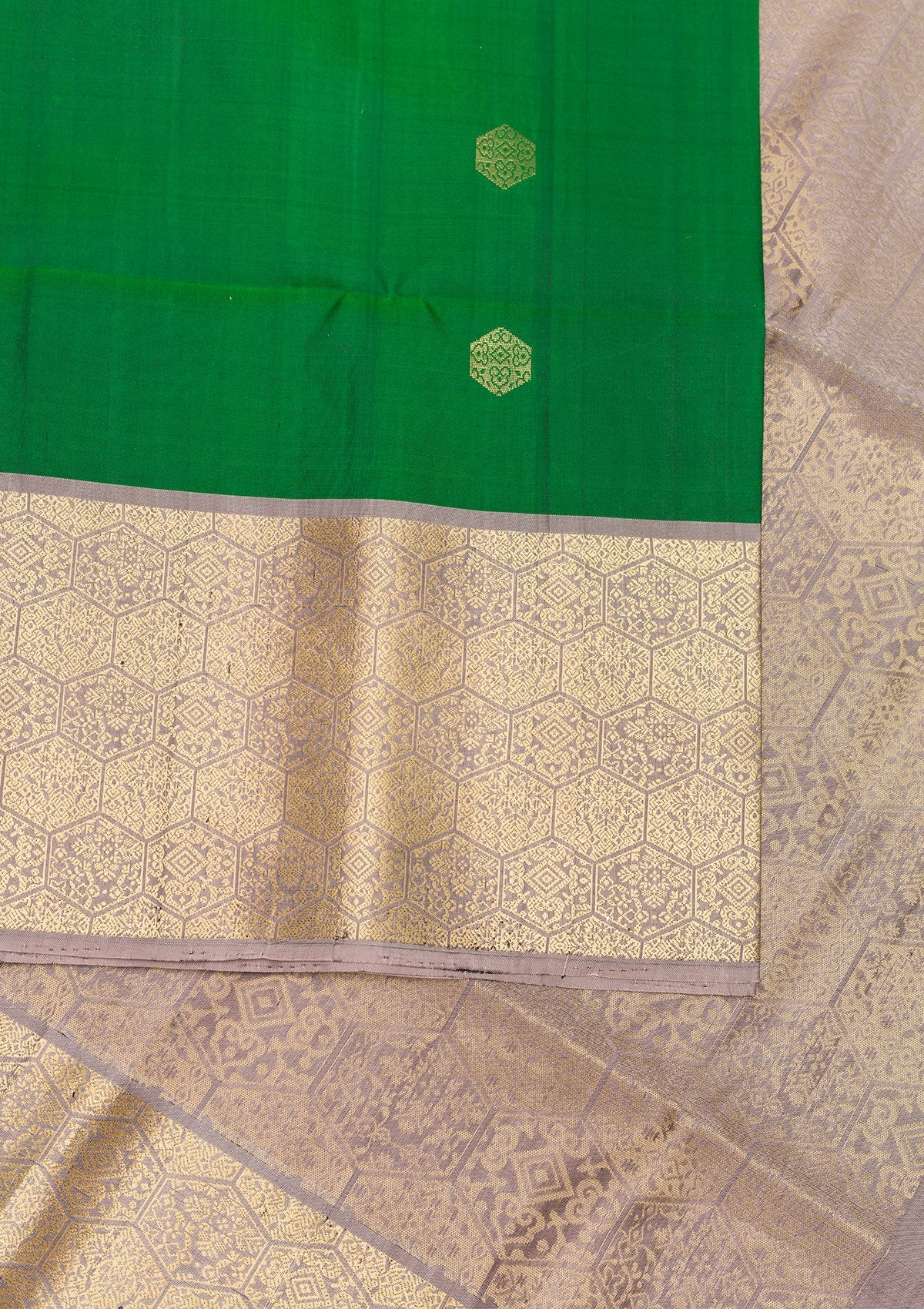 Bottle Green Zariwork Pure Silk Saree-Koskii