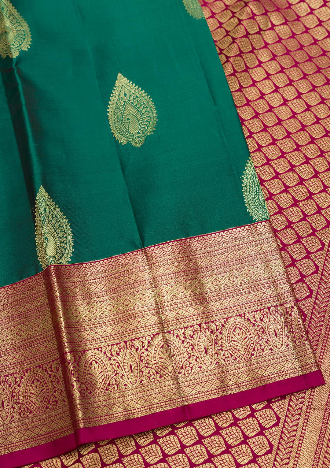 Bottle Green Zariwork Pure Silk Saree-Koskii