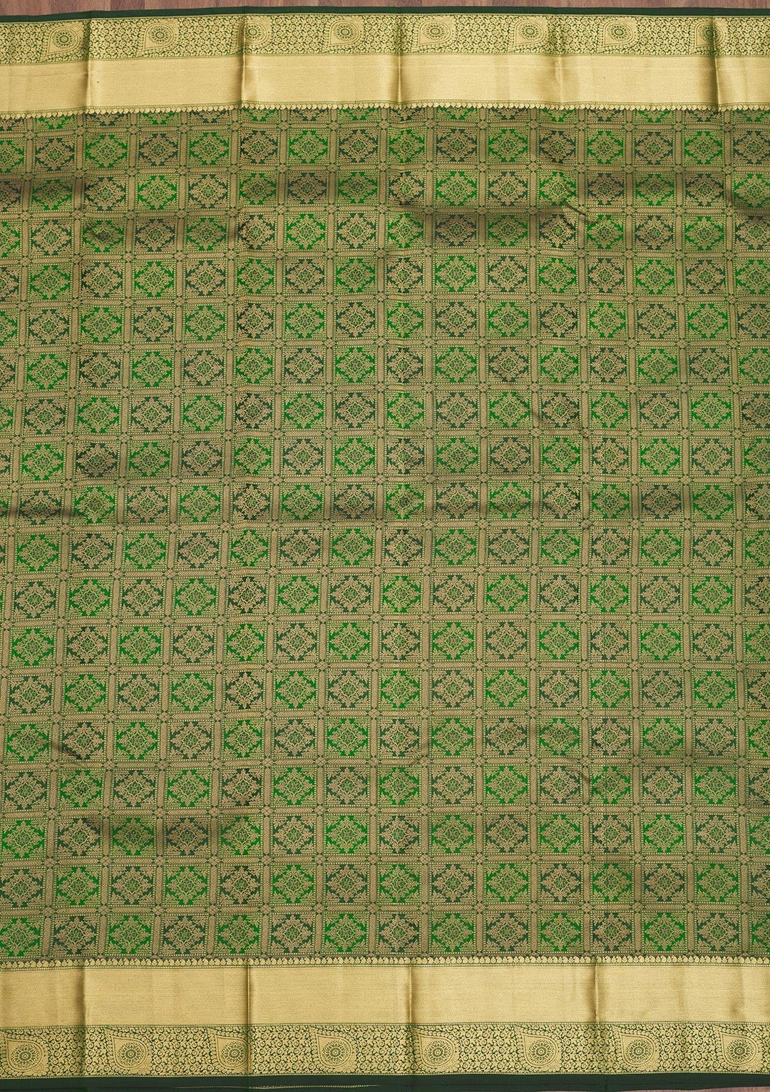 Bottle Green Zariwork Pure Silk Saree-Koskii