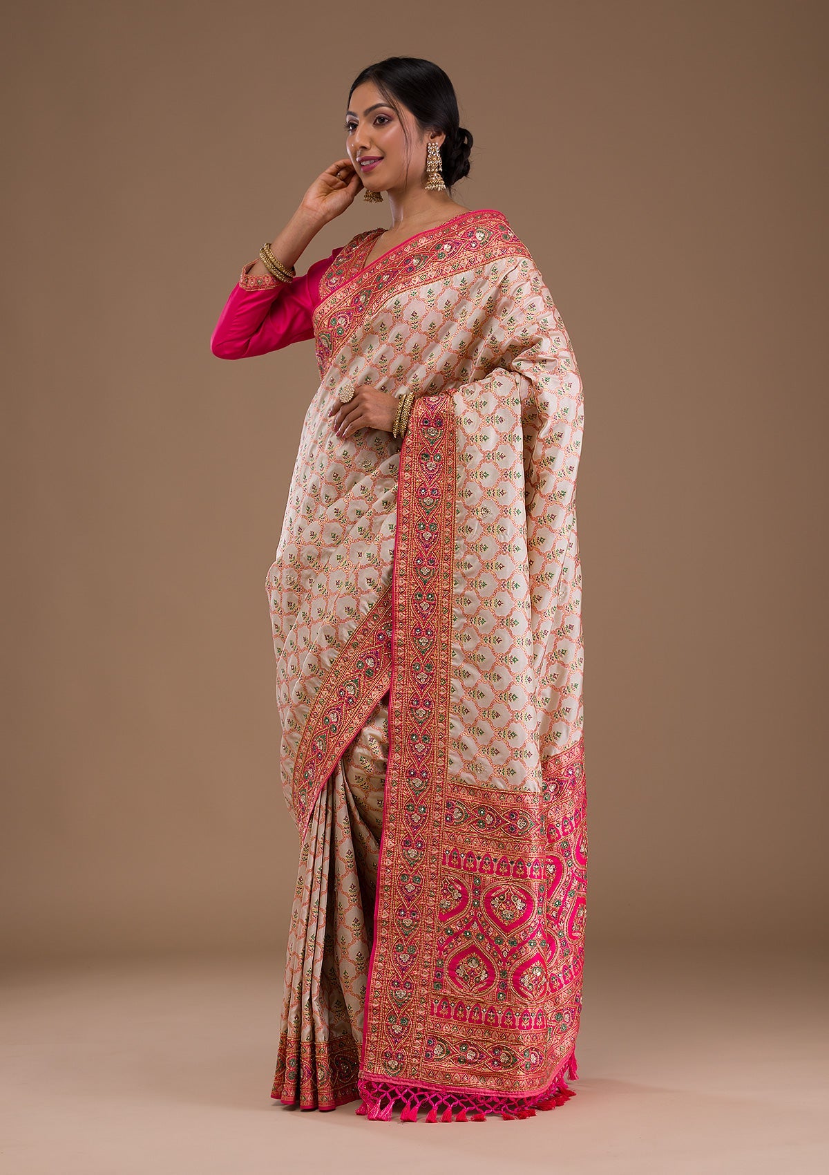 Cream Cutdana Banarasi Silk Saree-Koskii