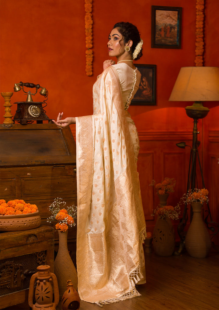 Cream Zariwork Banarasi Silk Saree