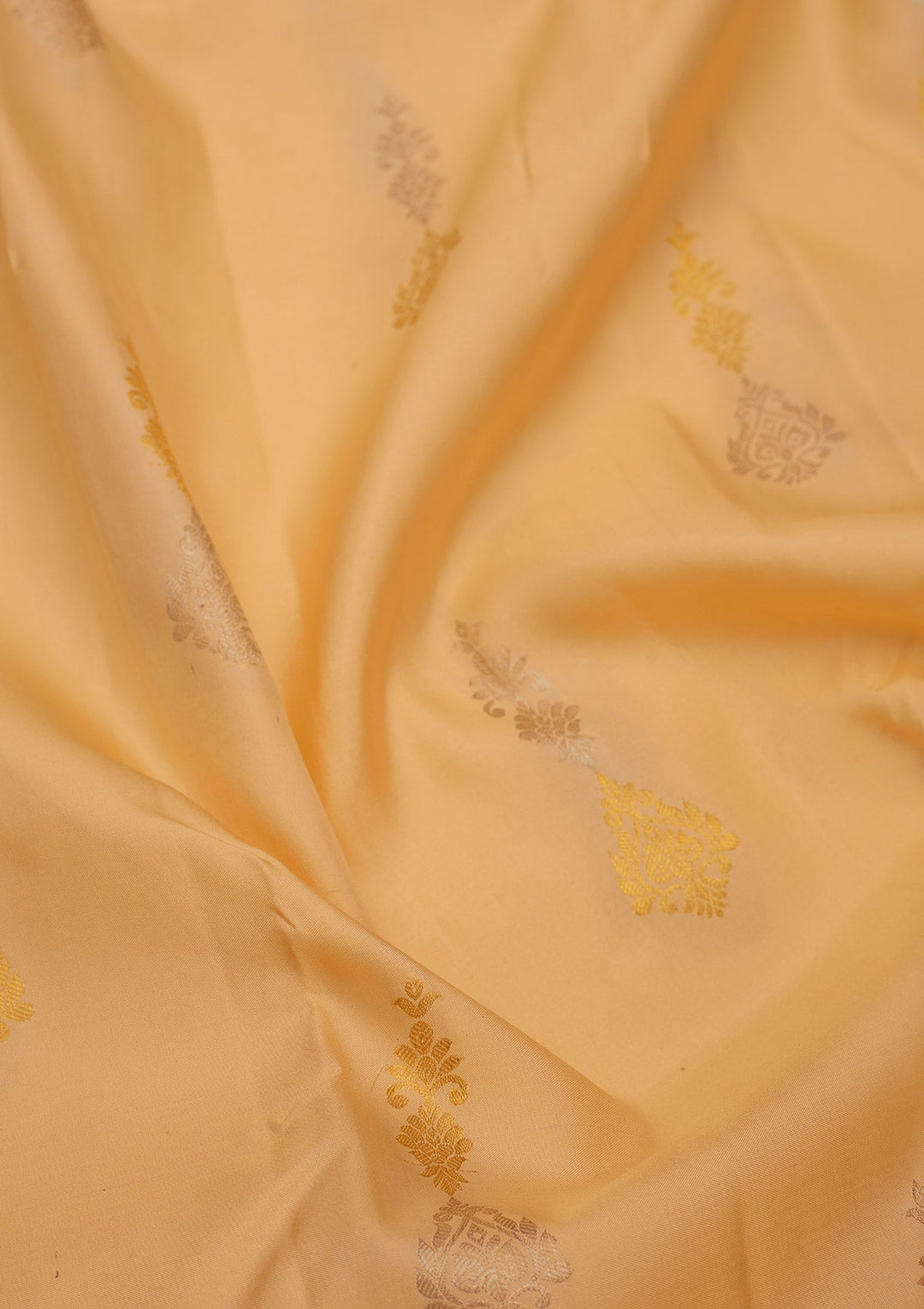 Cream Zariwork Pure Silk Saree-Koskii