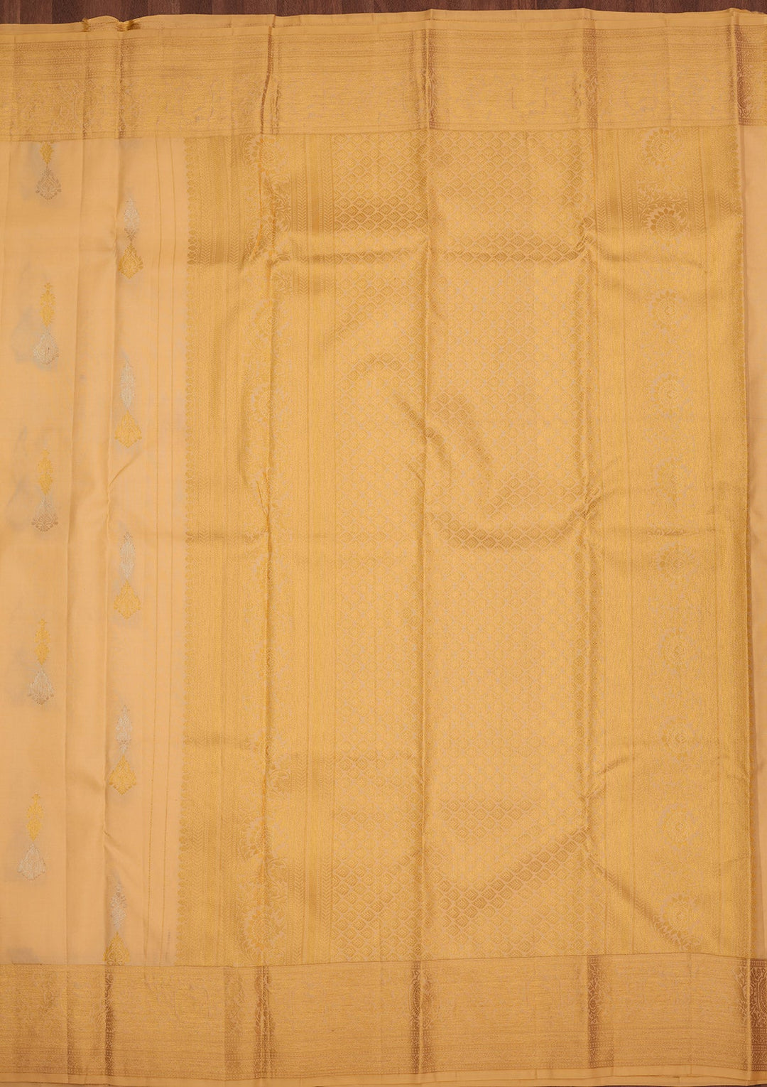 Cream Zariwork Pure Silk Saree-Koskii
