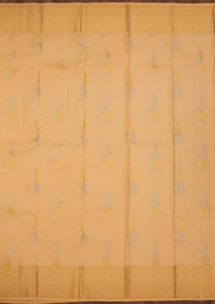 Cream Zariwork Pure Silk Saree-Koskii