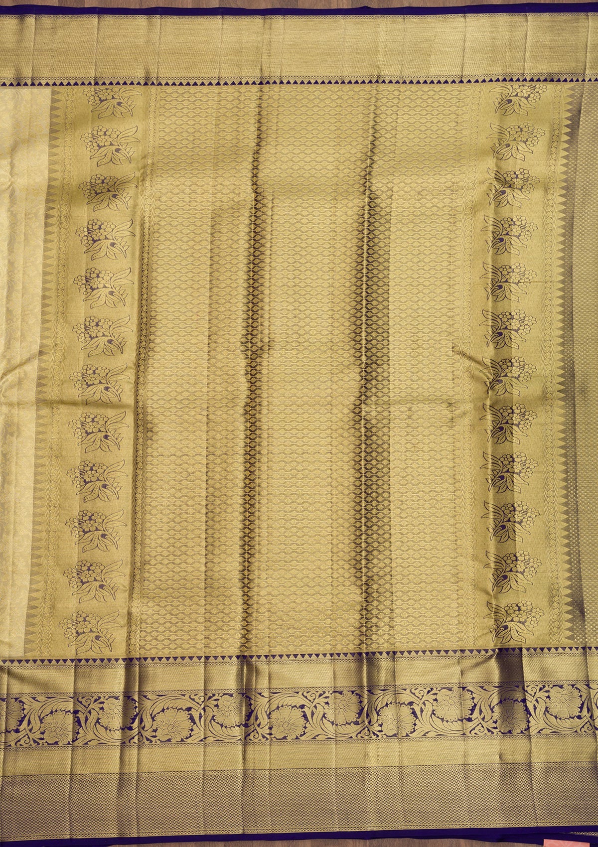 Cream Zariwork Pure Silk Saree-Koskii