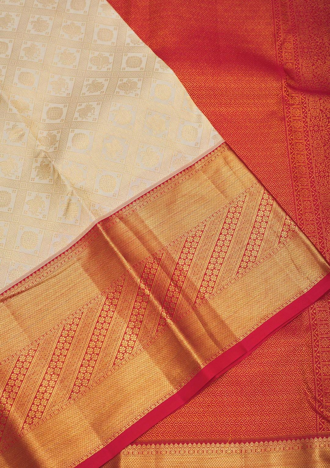 Cream Zariwork Pure Silk Saree-Koskii