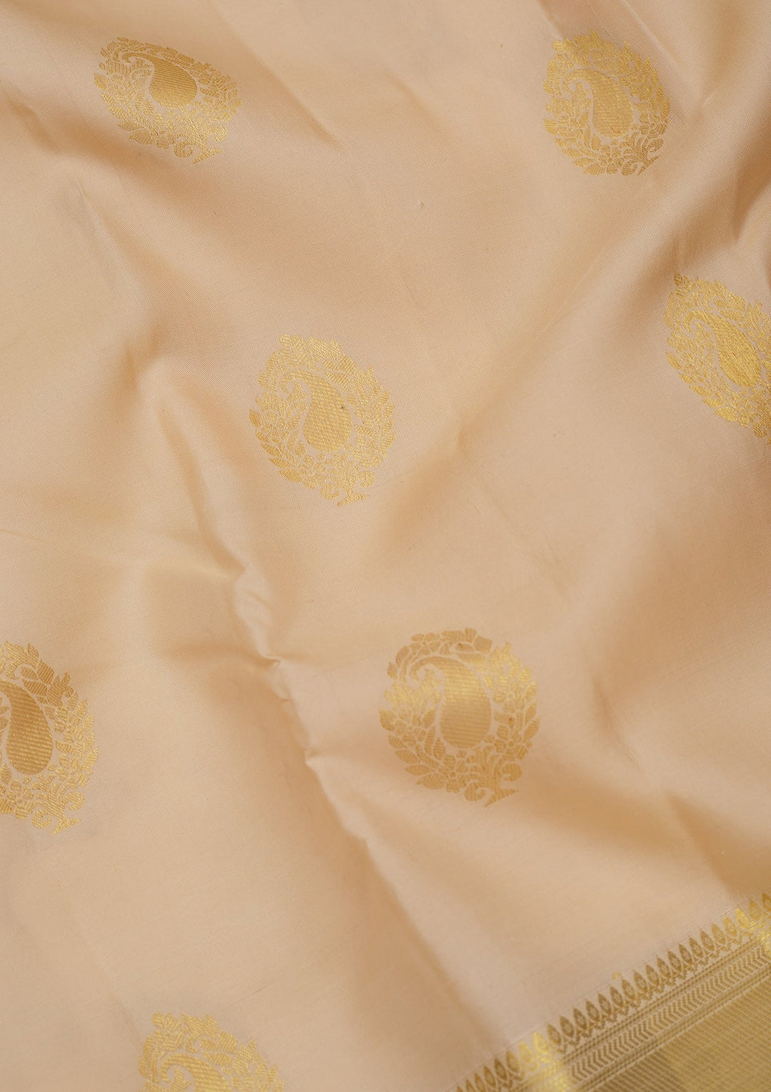 Cream Zariwork Pure Silk Saree