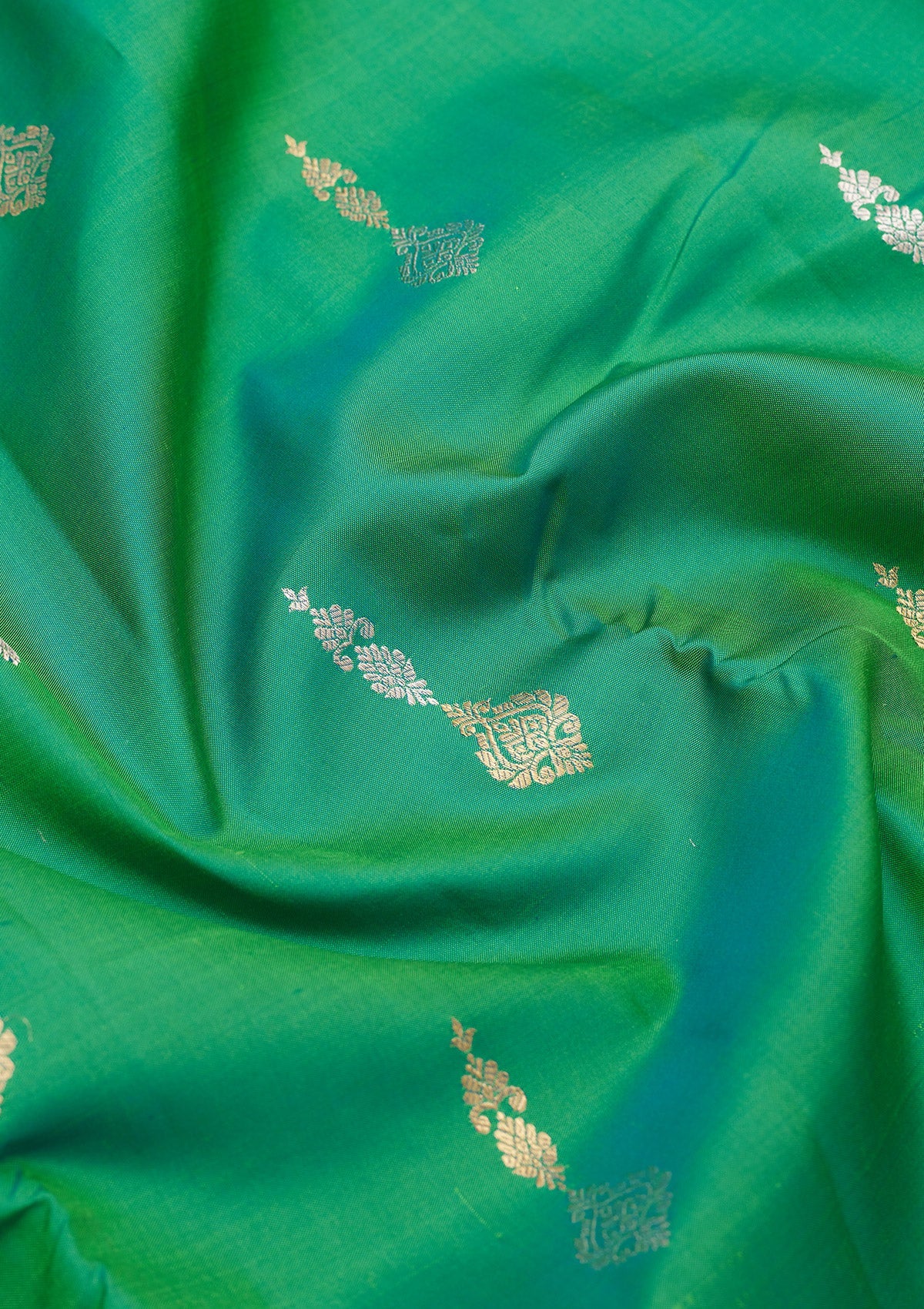 Green Zariwork Pure Silk Saree-Koskii