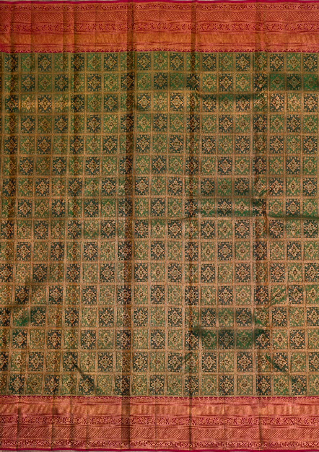 Green Gold Zariwork Pure Silk Saree - Koskii