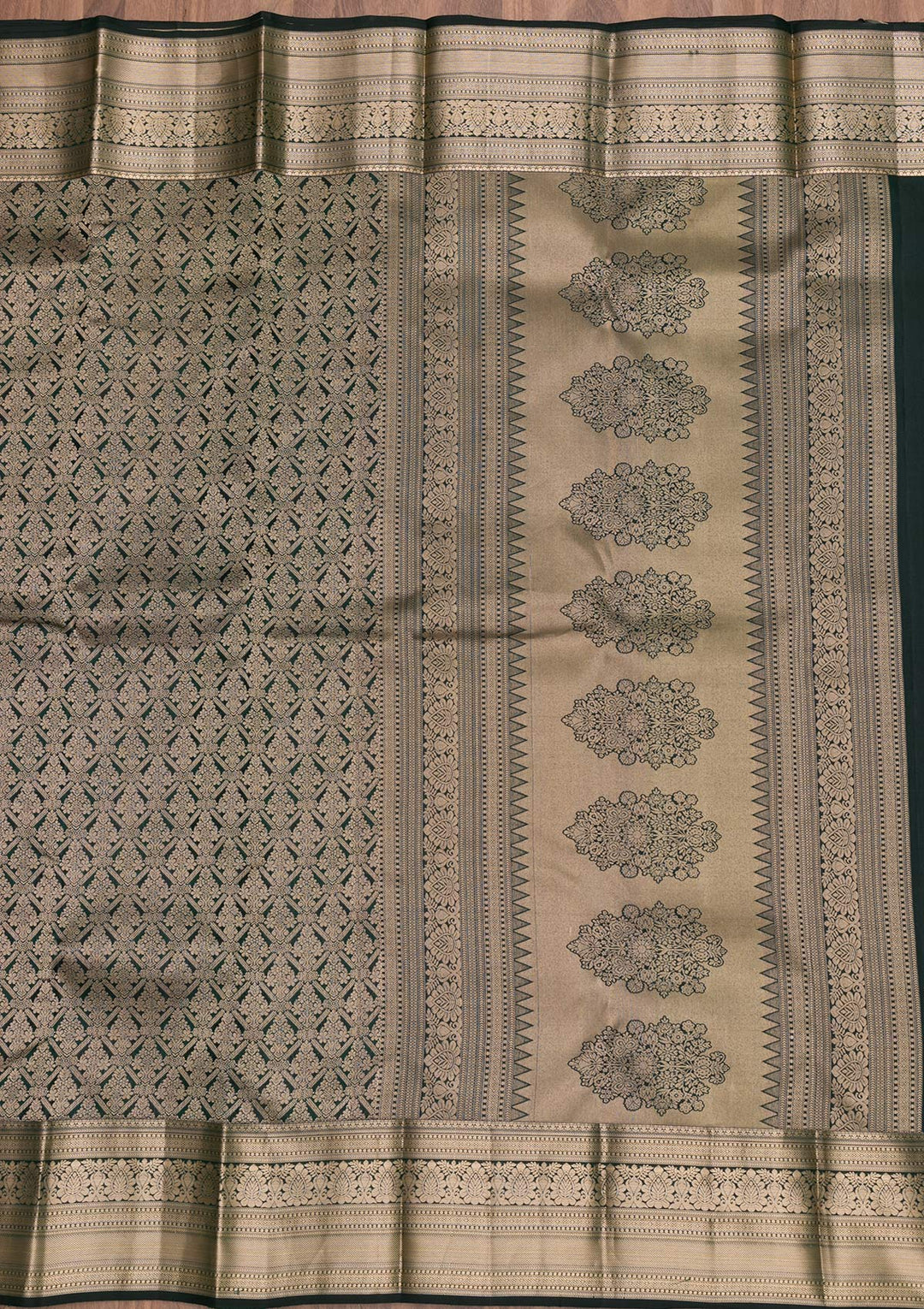 Green Zariwork Pure Silk Saree-Koskii
