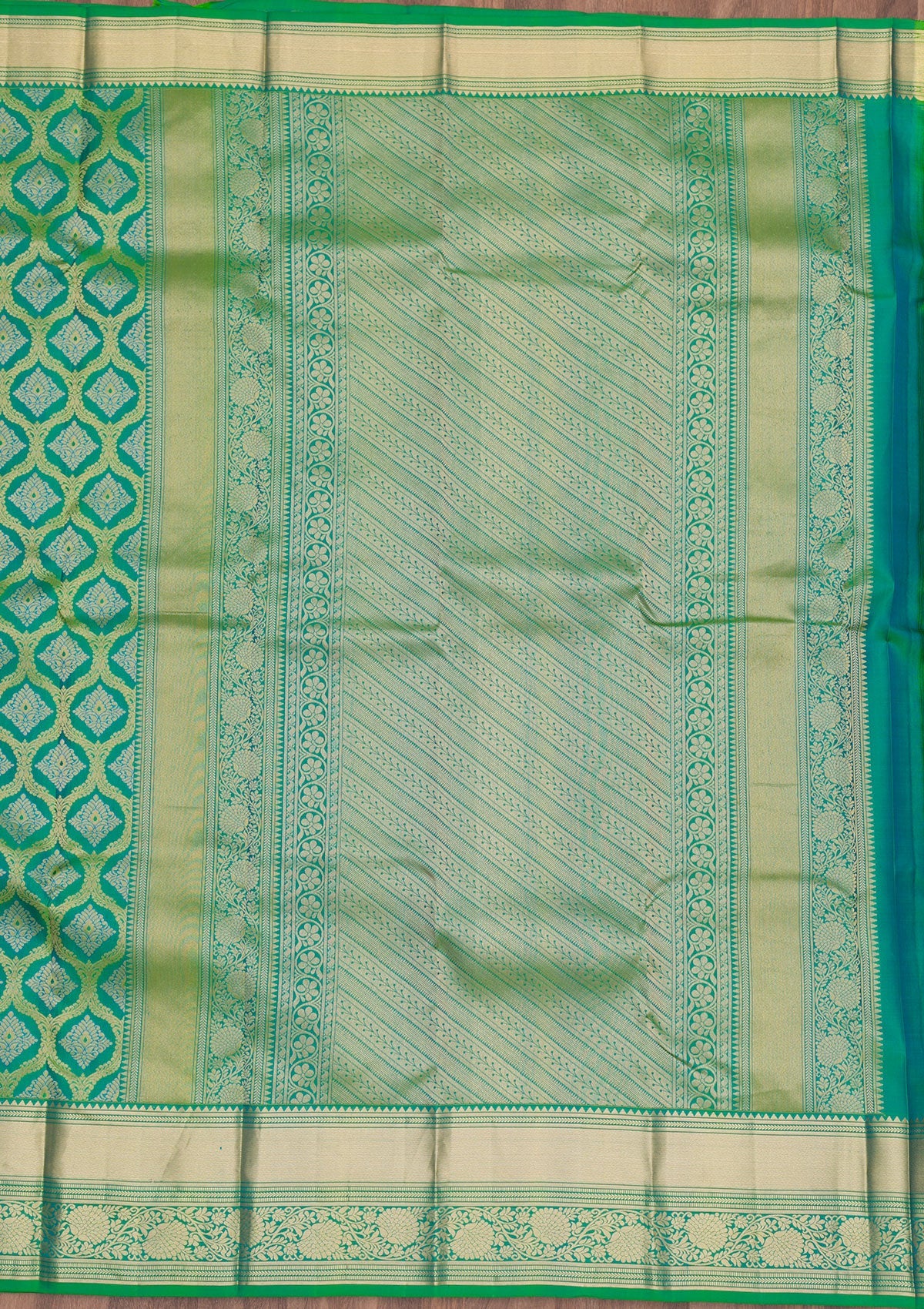 Green Zariwork Pure Silk Saree-Koskii