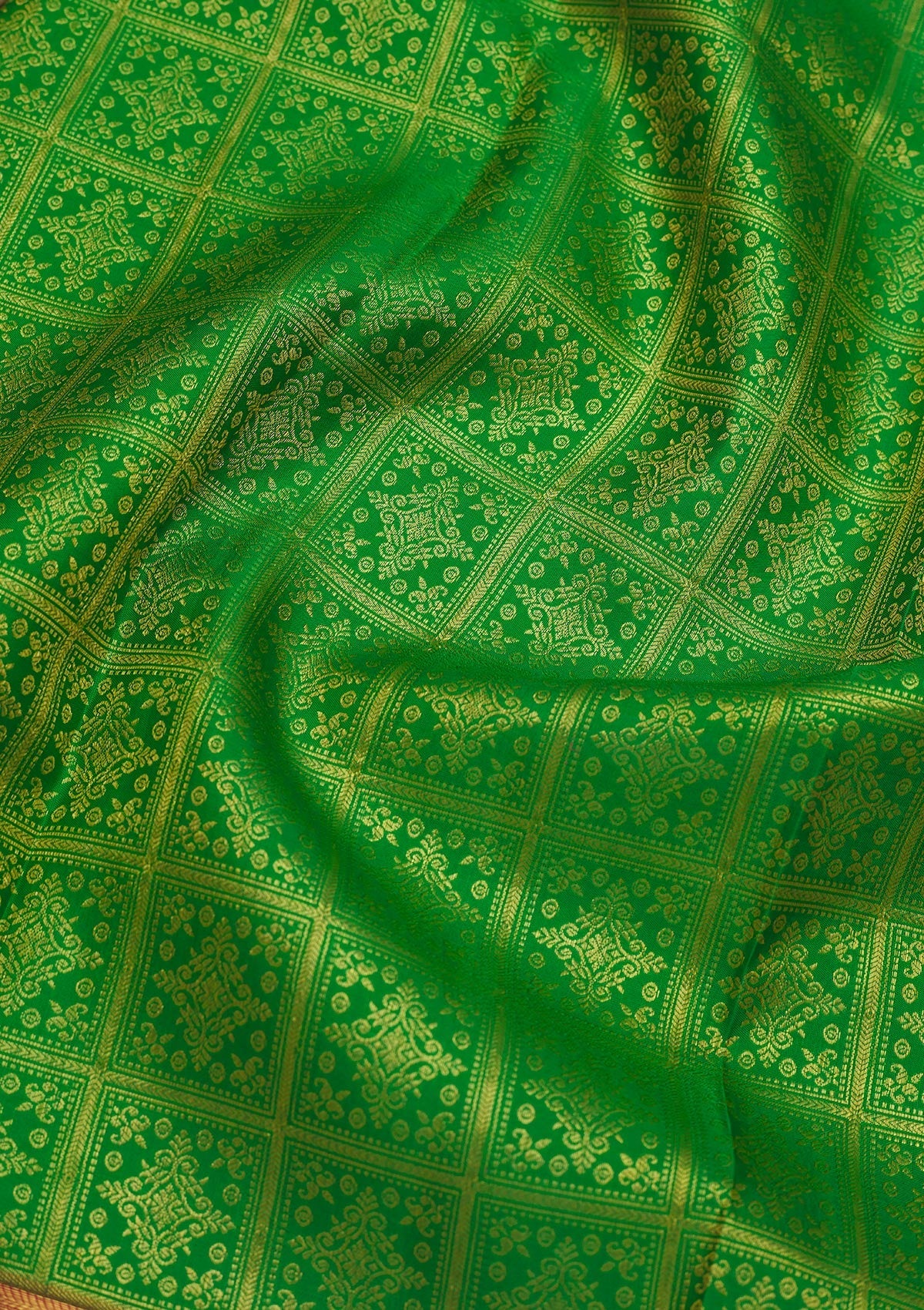 Green Zariwork Pure Silk Saree-Koskii