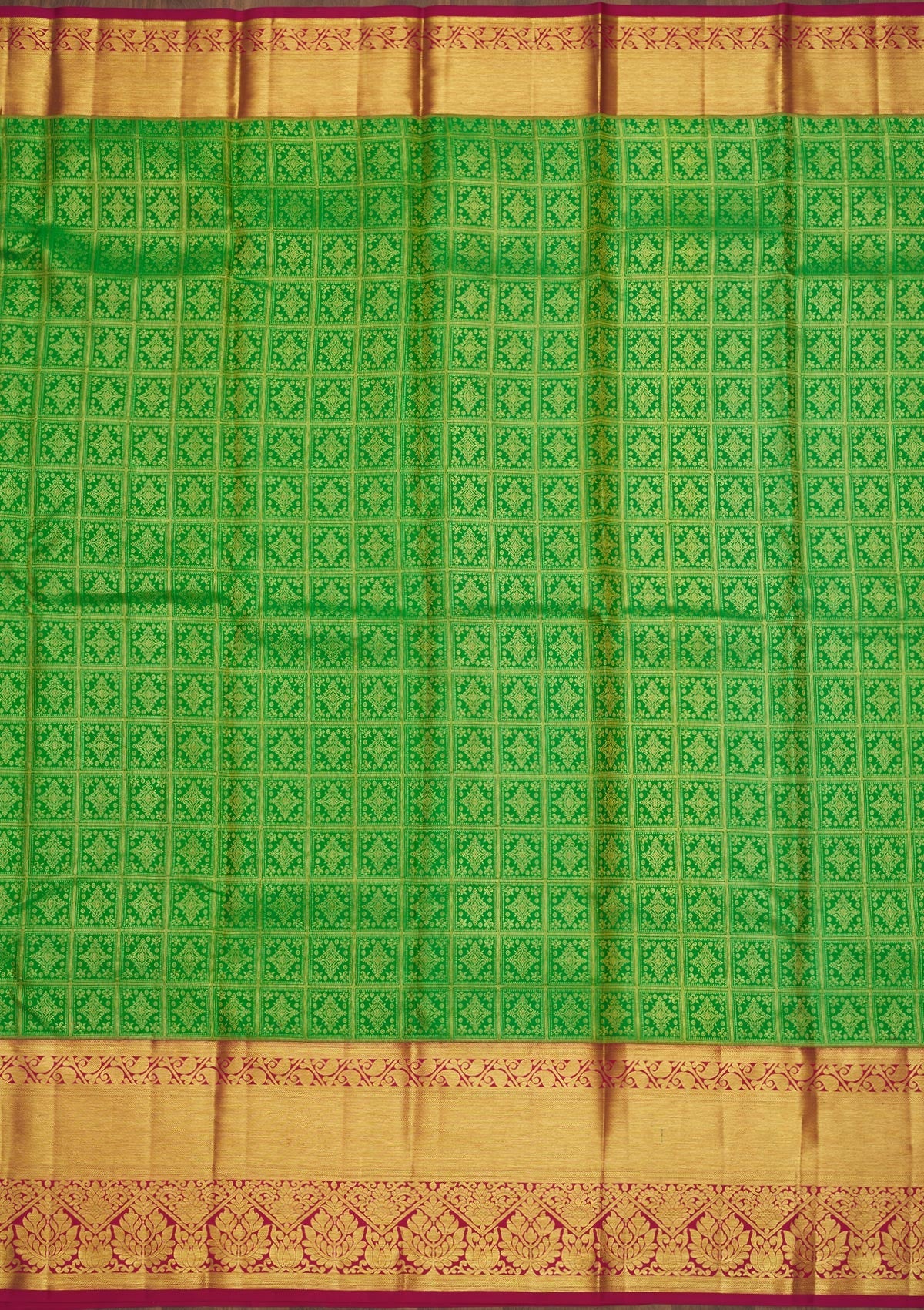 Green Zariwork Pure Silk Saree-Koskii