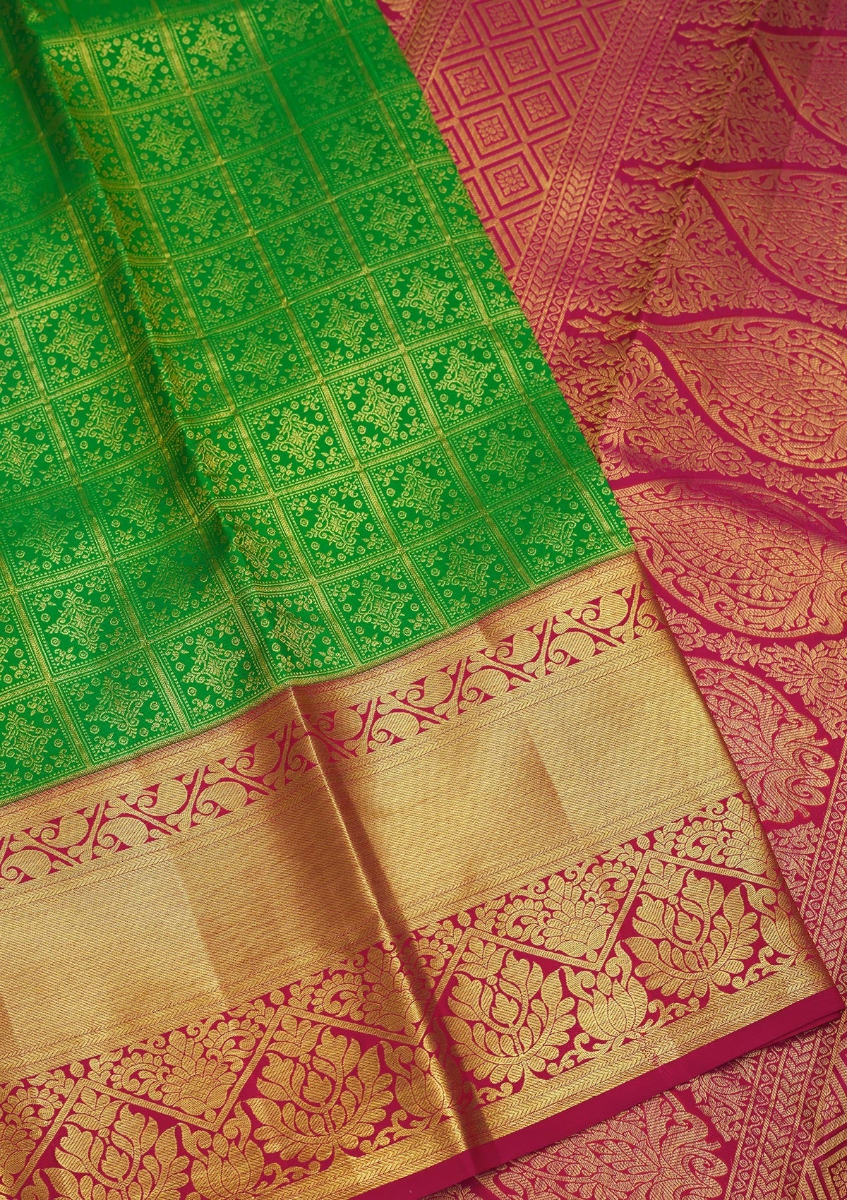 Green Zariwork Pure Silk Saree-Koskii