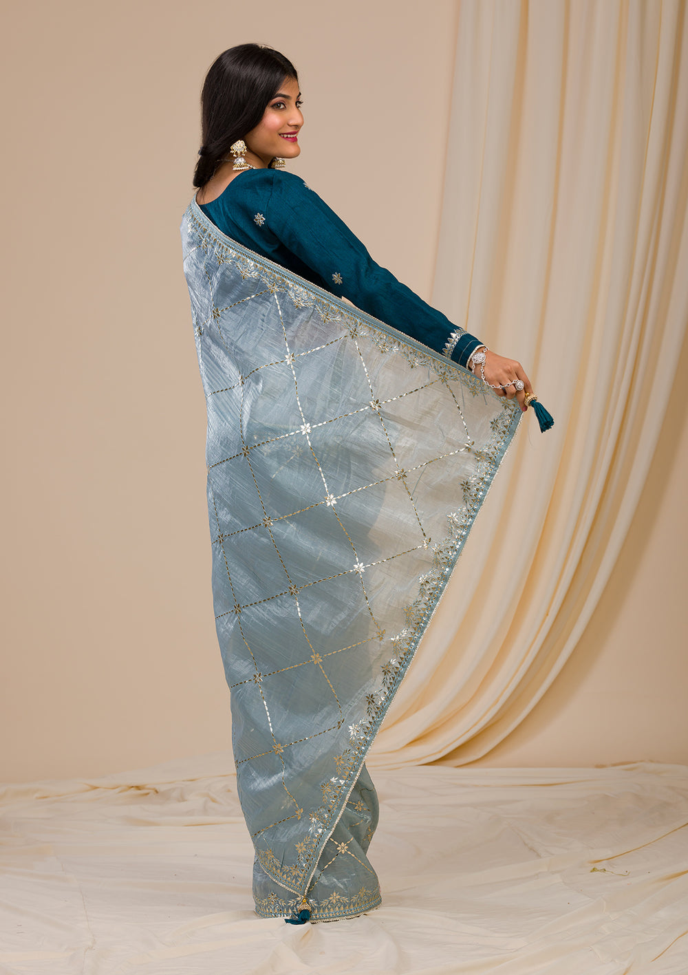 Grey Gotapatti Tissue Saree-Koskii