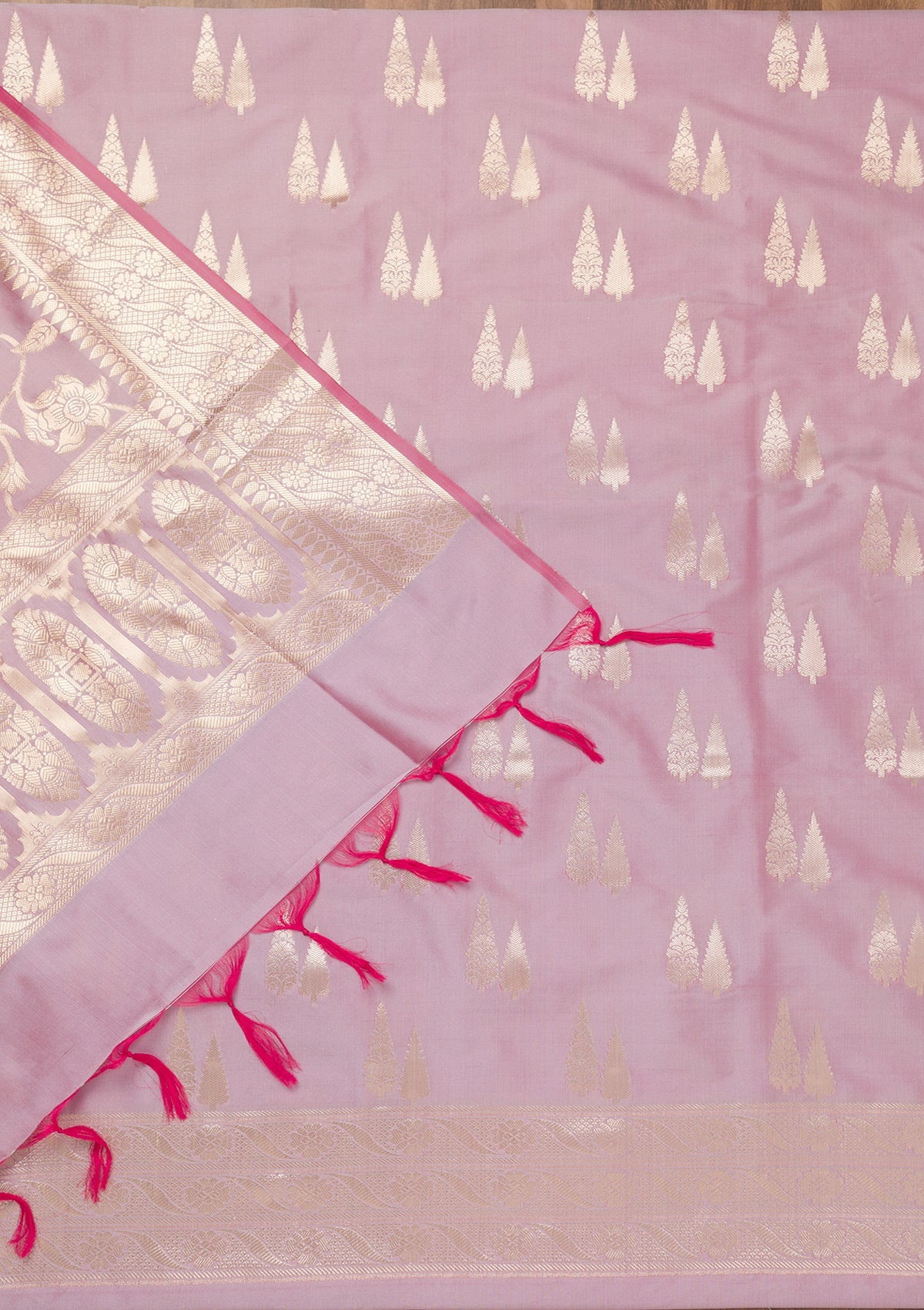Lavender Printed Banarasi Unstitched Salwar Suit-Koskii