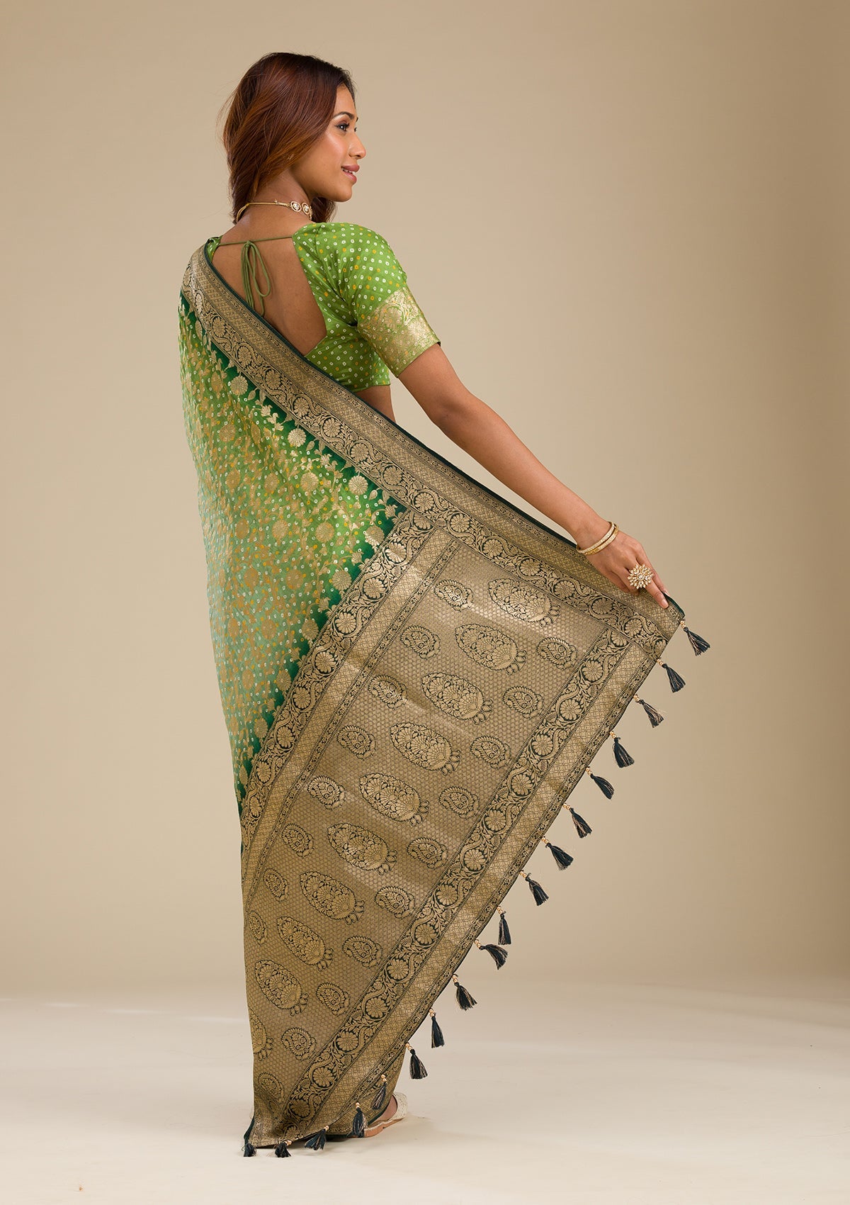 Leaf Green Zariwork Georgette Saree-Koskii