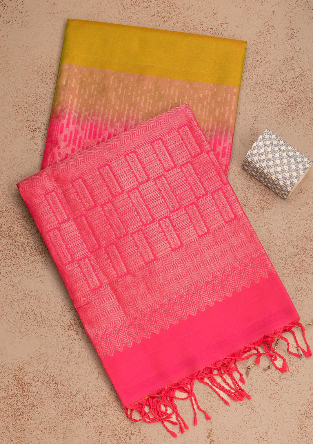 Leaf Green Zariwork Pure Silk Saree-Koskii