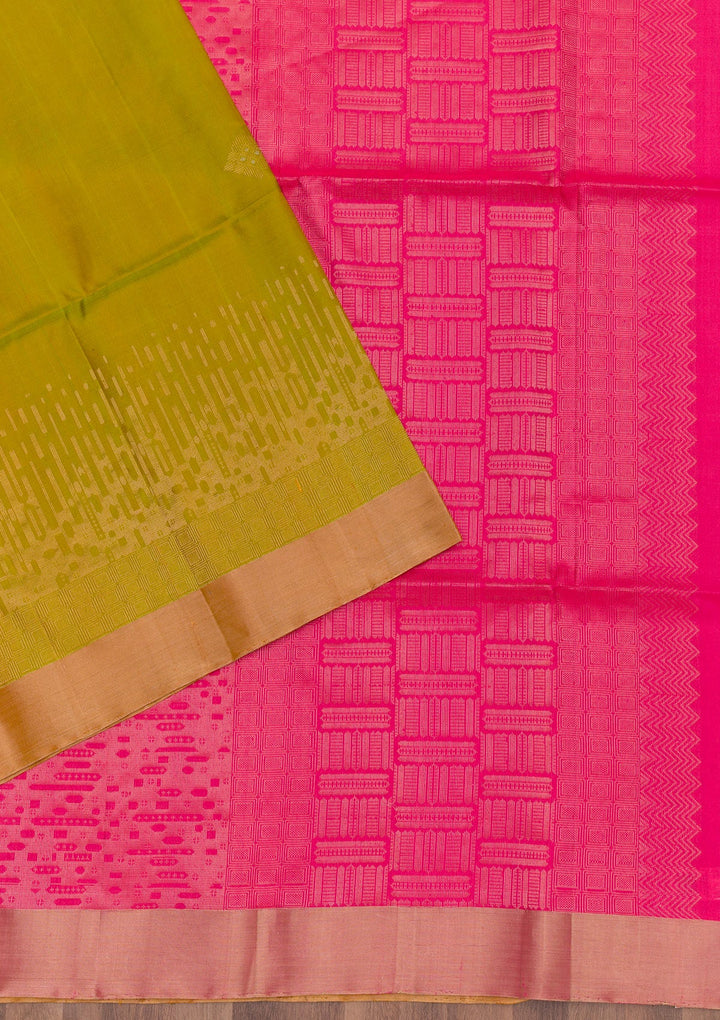 Leaf Green Zariwork Pure Silk Saree-Koskii