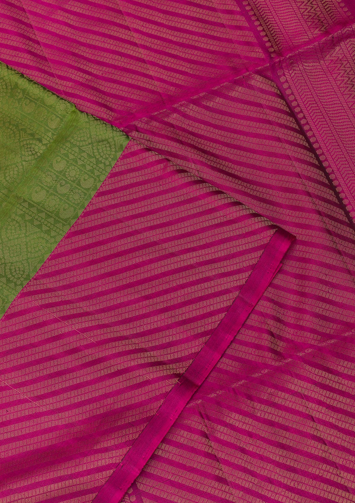 Leaf Green Zariwork Pure Silk Saree-Koskii