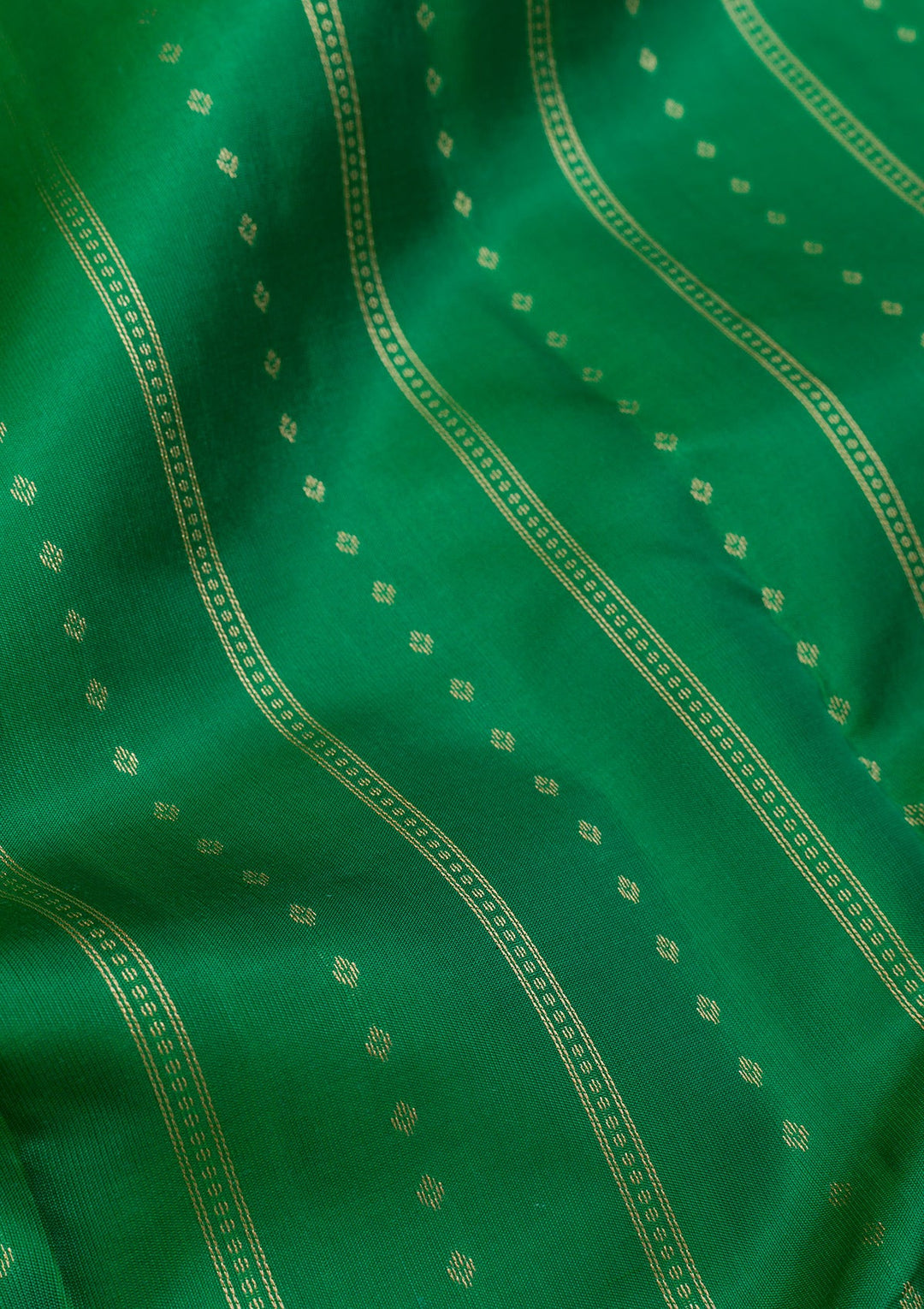 Leaf Green Zariwork Pure Silk Saree-Koskii