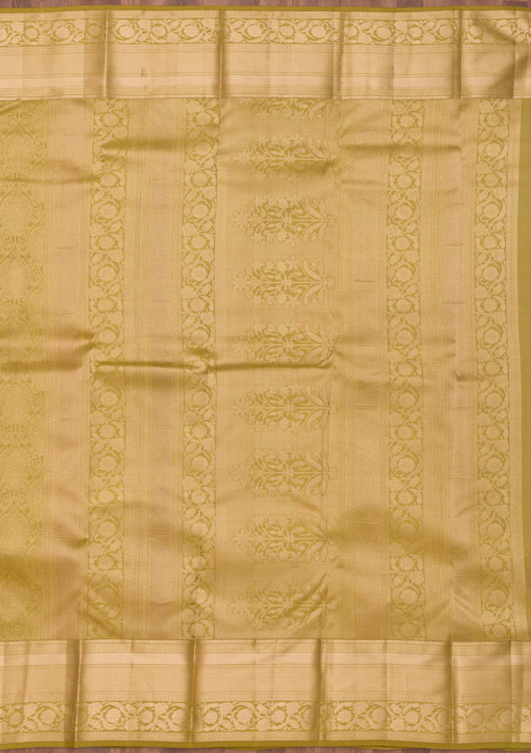 Leaf Green Zariwork Pure Silk Saree-Koskii