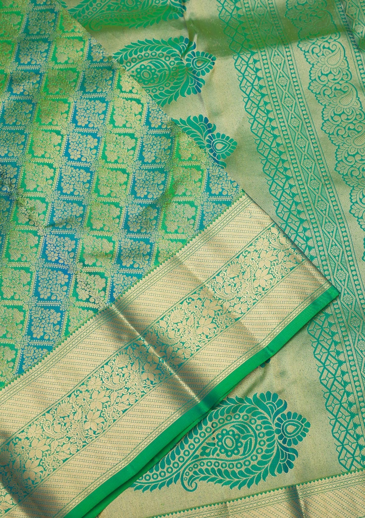 Leaf Green Zariwork Pure Silk Saree-Koskii