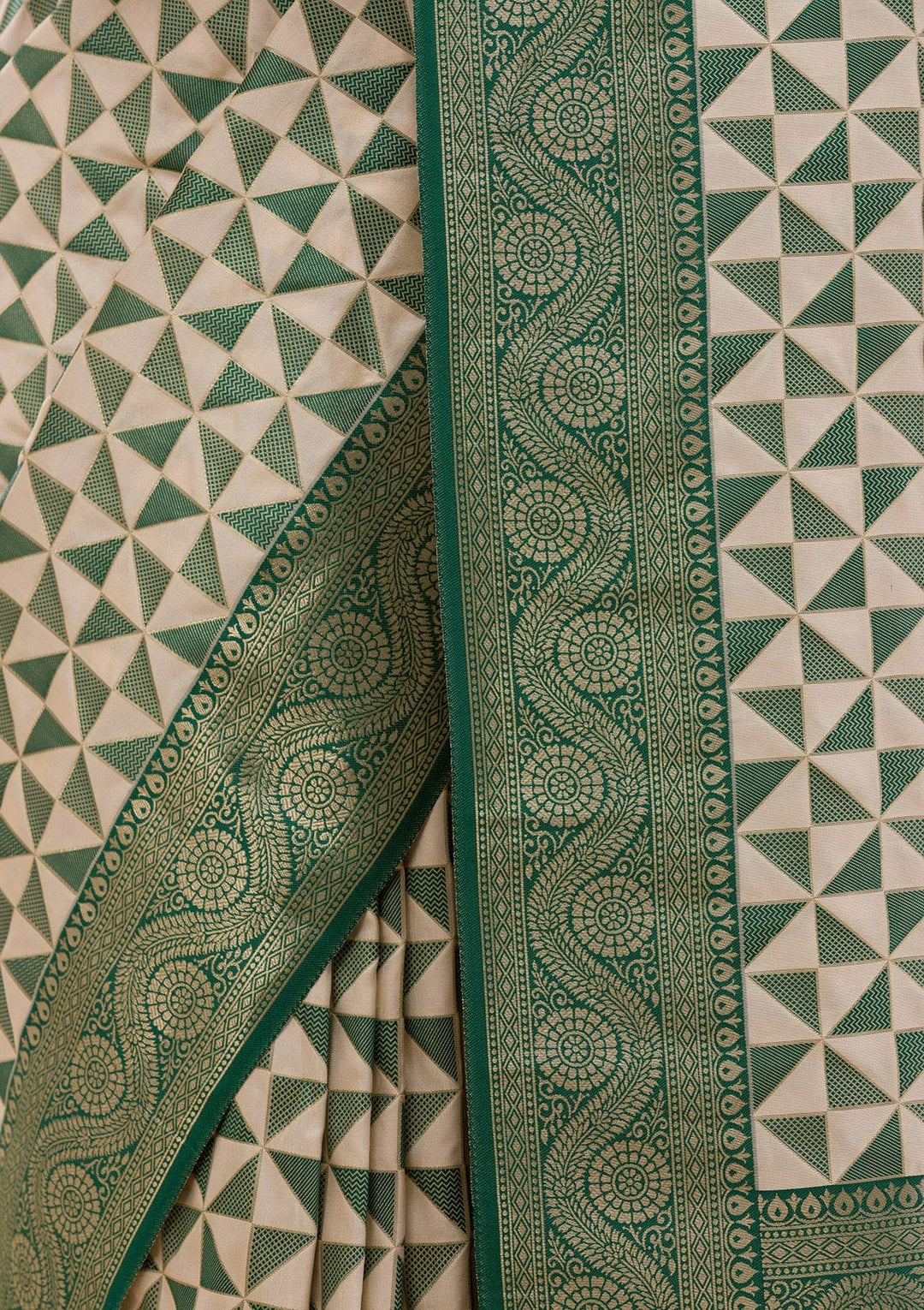 Leaf Green Zariwork Silk Saree-Koskii