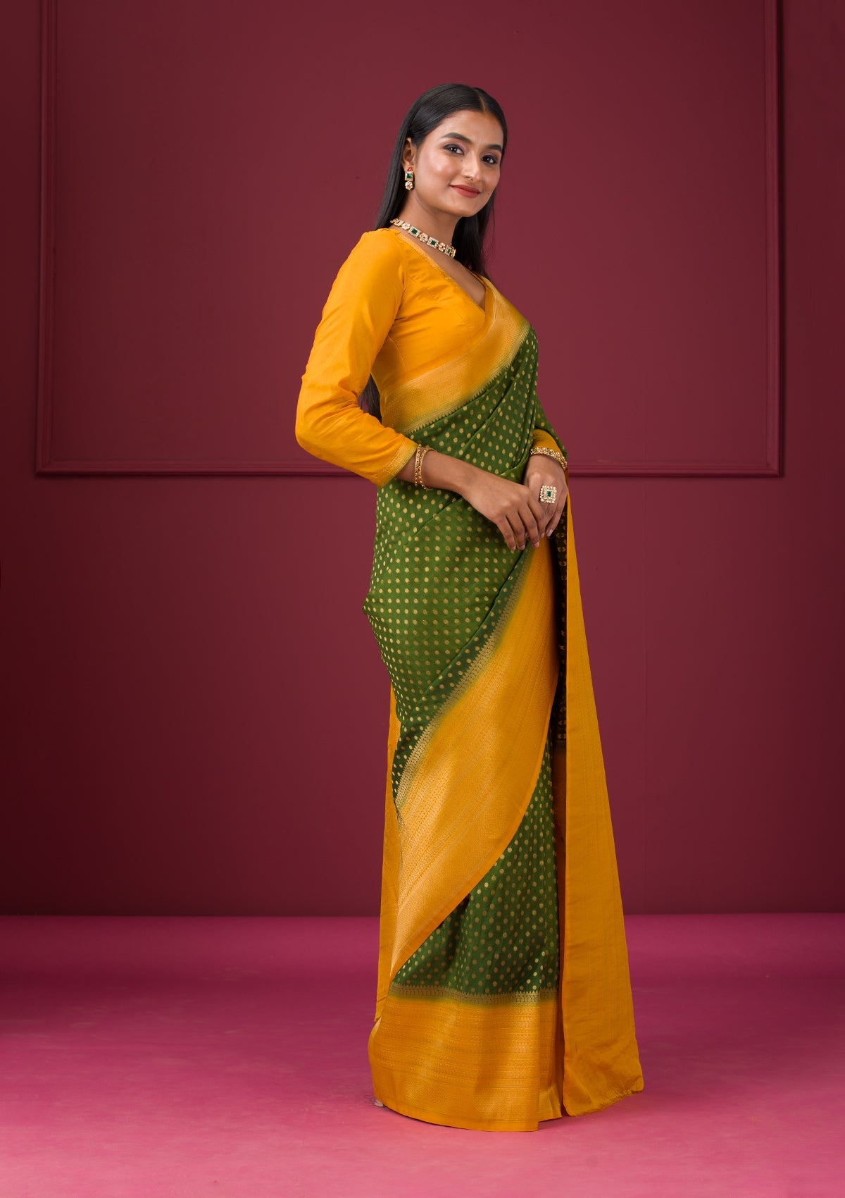 Leaf Green Zariwork Soft Silk Saree-Koskii