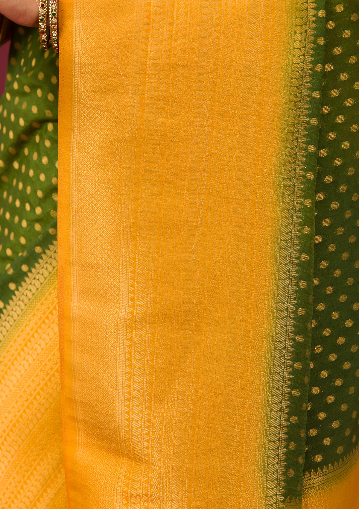 Leaf Green Zariwork Soft Silk Saree-Koskii