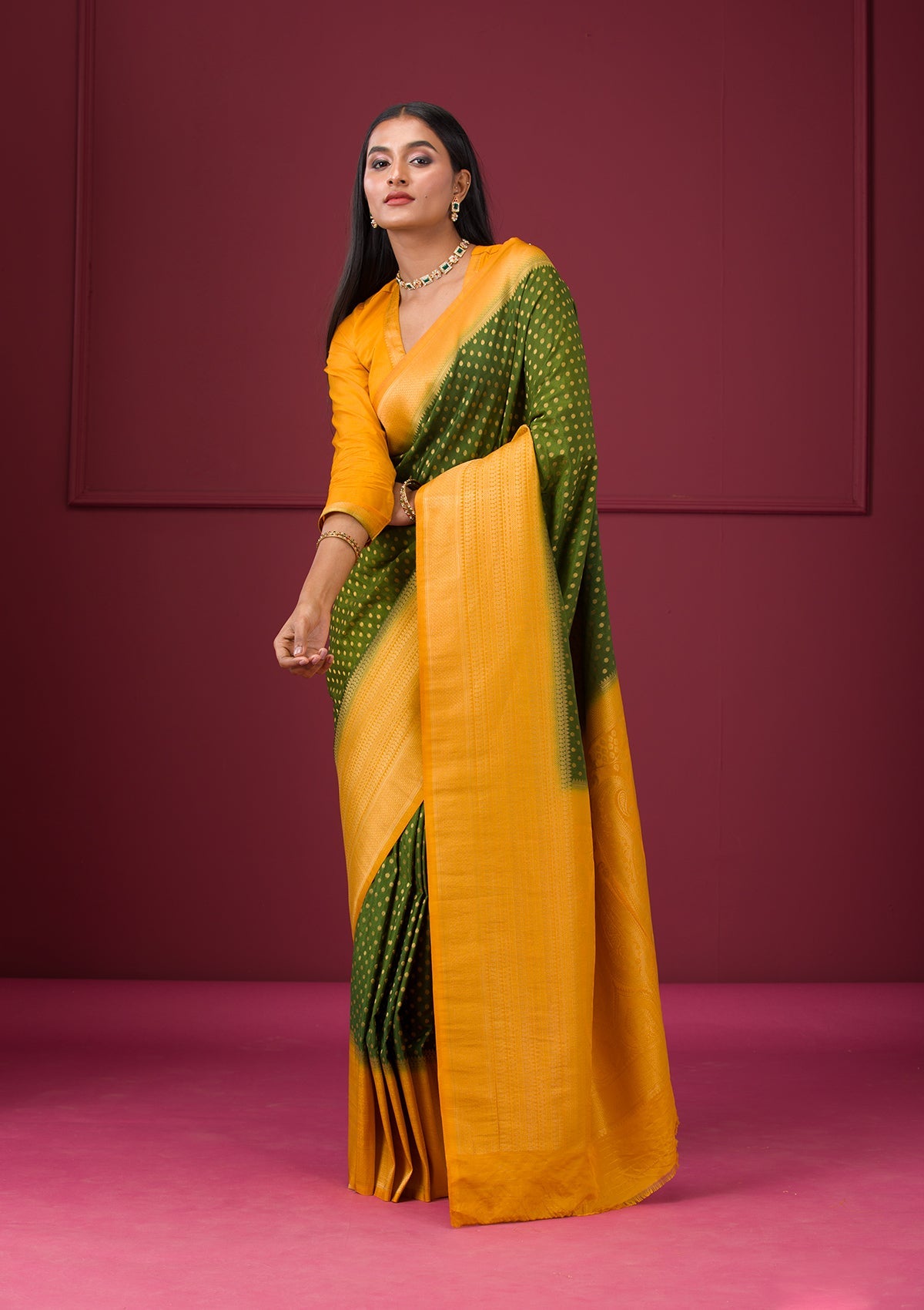 Leaf Green Zariwork Soft Silk Saree-Koskii