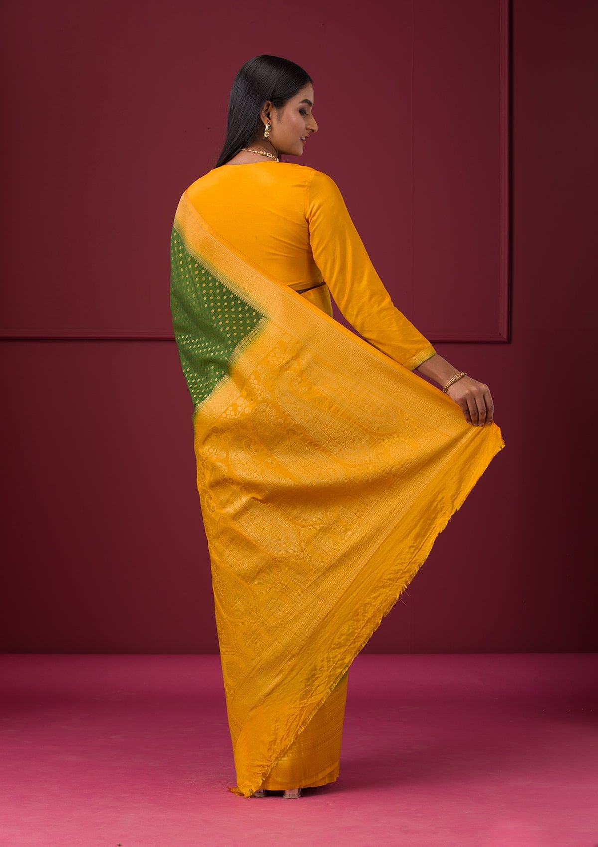 Leaf Green Zariwork Soft Silk Saree-Koskii