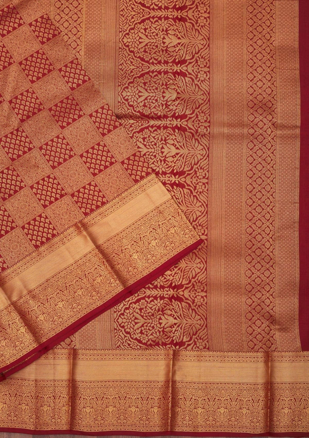 Maroon Zariwork Pure Silk Saree-Koskii