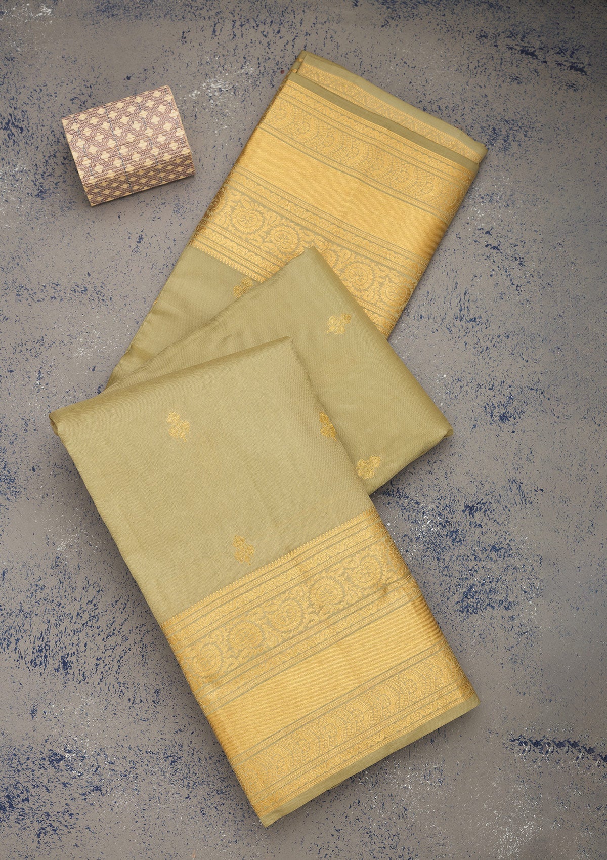Mehendi Zariwork Pure Silk Saree-Koskii