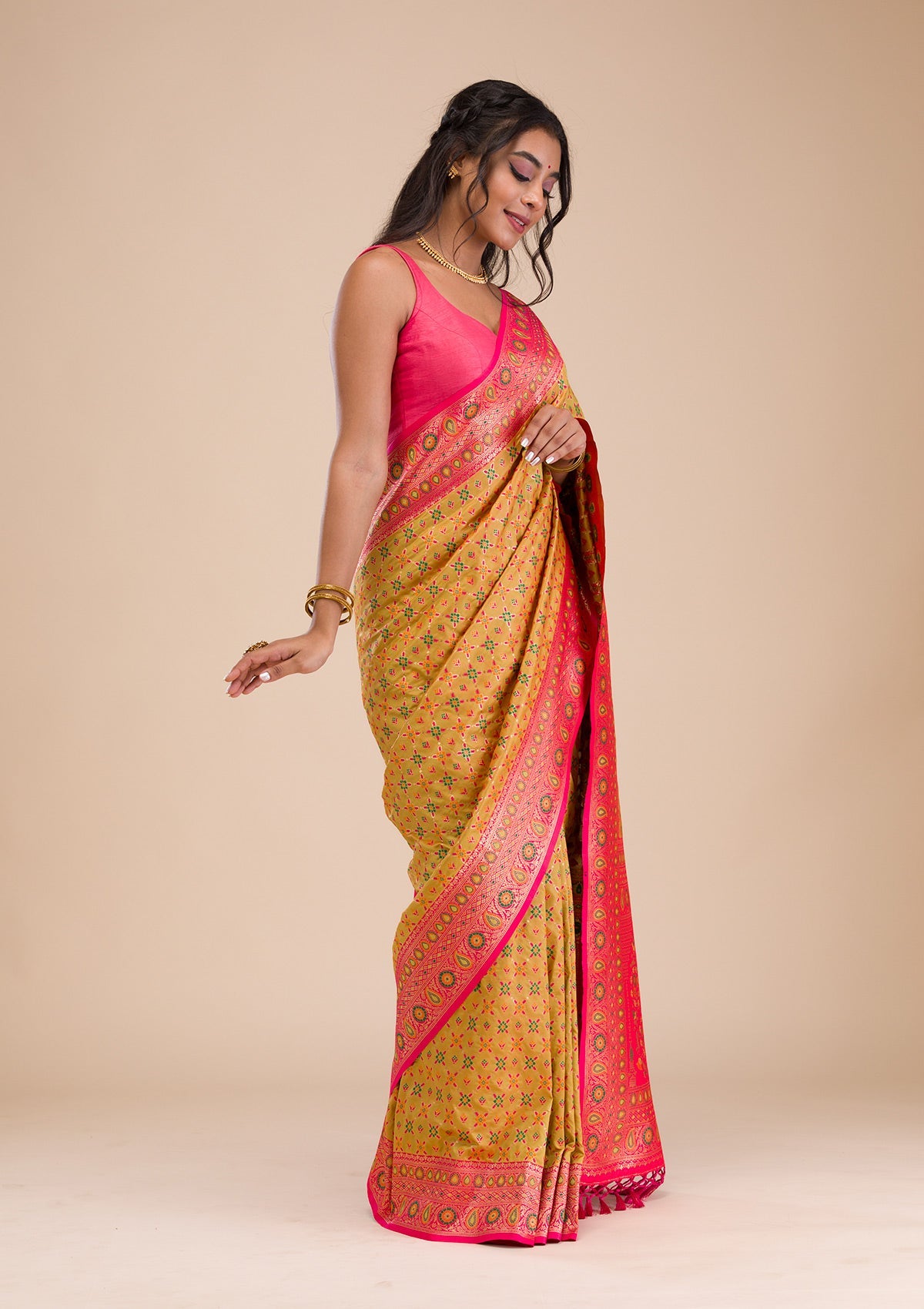 Mehendi Zariwork Soft Silk Saree-Koskii