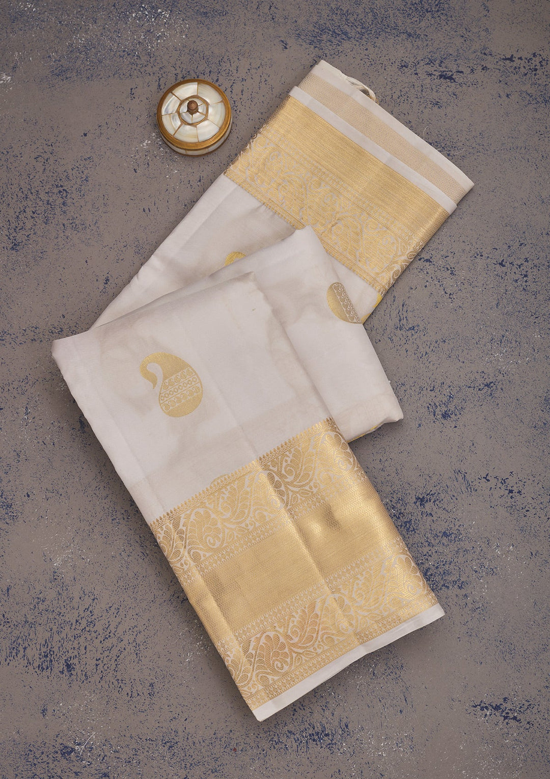 Off White Zariwork Pure Silk Saree-Koskii