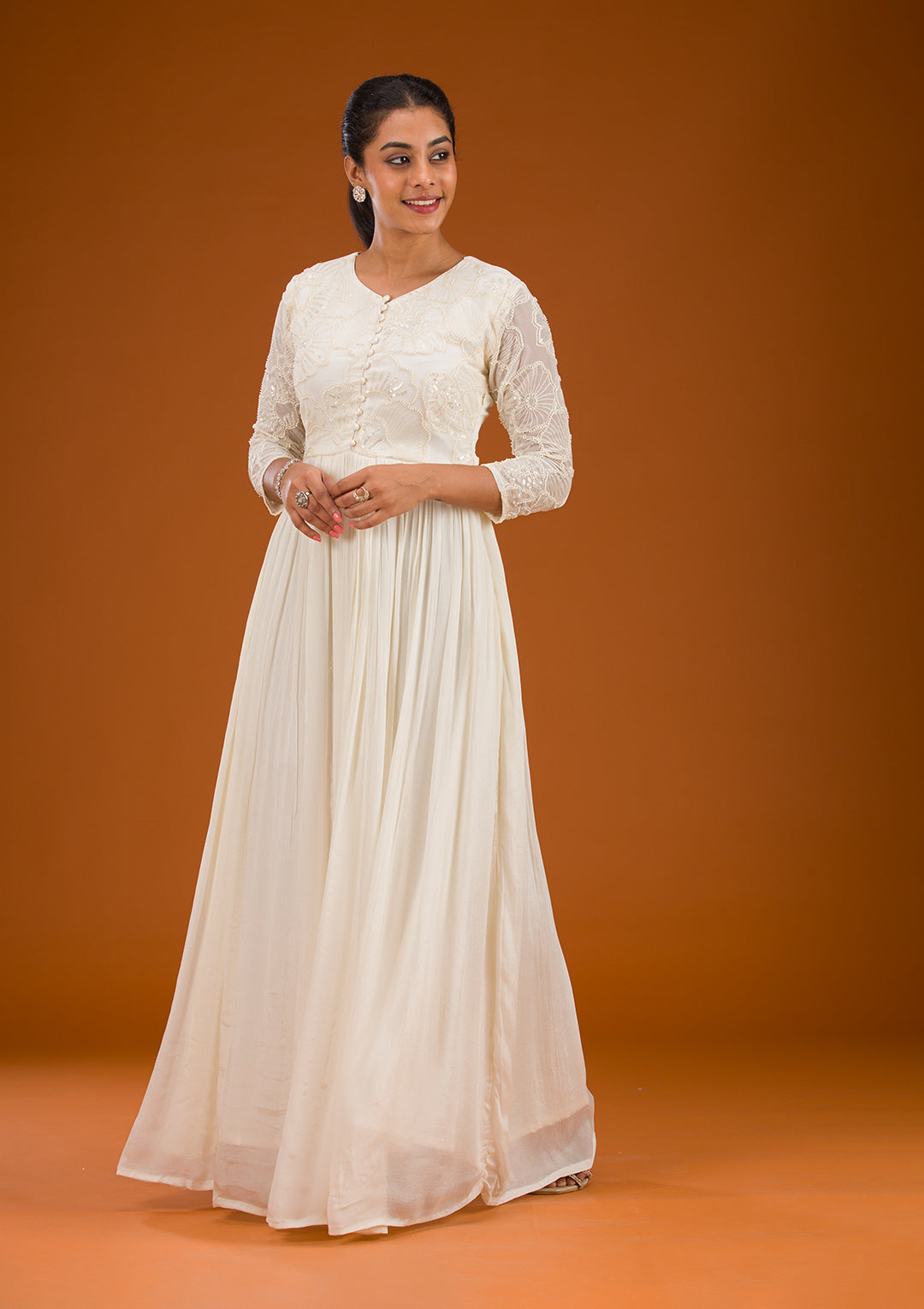 Off White Threadwork Semi Crepe Readymade Salwar Suit