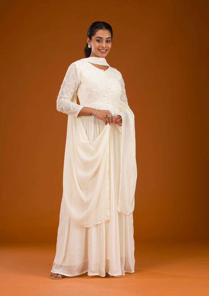 Off White Threadwork Semi Crepe Readymade Salwar Suit