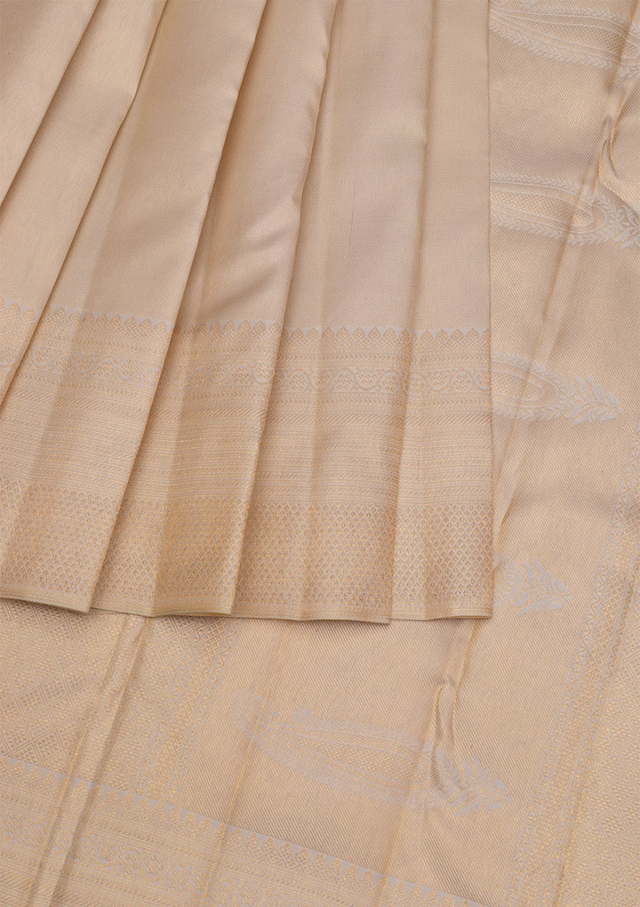 Off White Gold Zariwork Pure Silk Saree - Koskii