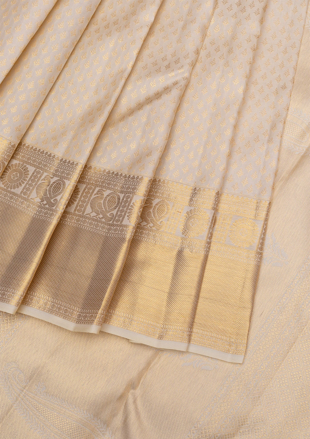 Off White Gold Zariwork Pure Silk Saree - Koskii