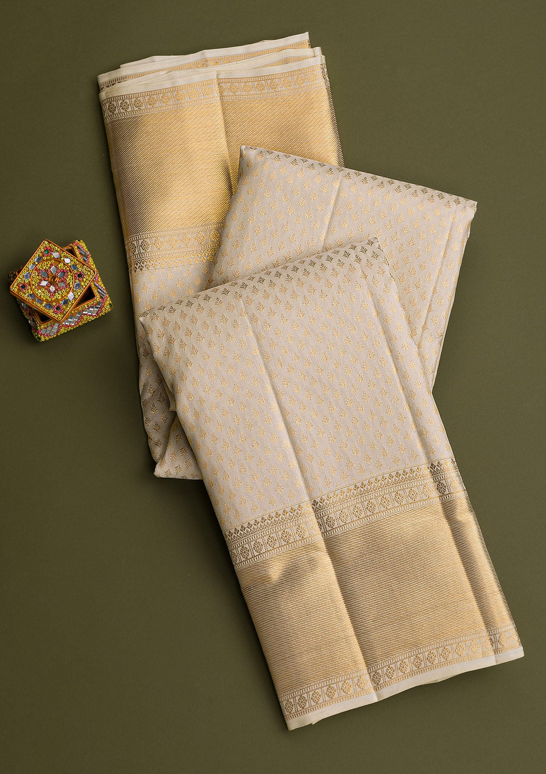 Off White Gold Zariwork Pure Silk Saree - Koskii