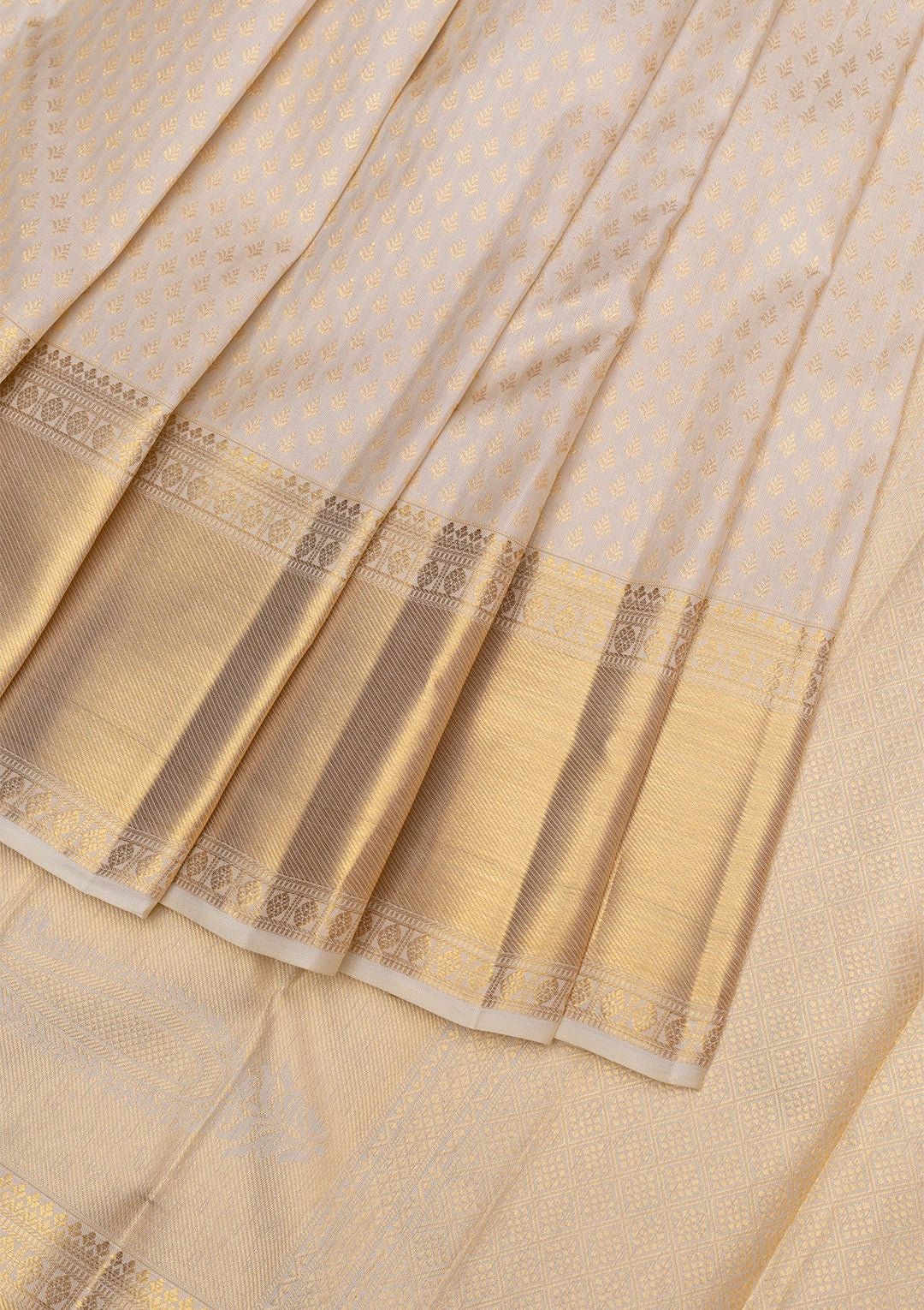 Off White Gold Zariwork Pure Silk Saree - Koskii