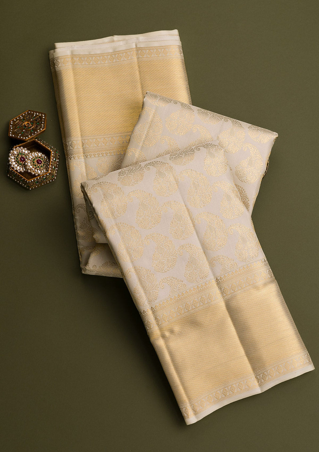 Off White Gold Zariwork Pure Silk Saree - Koskii