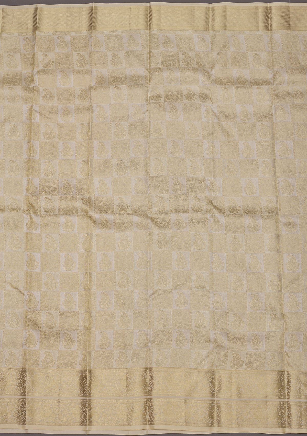 Off White Zariwork Pure Silk Saree-Koskii