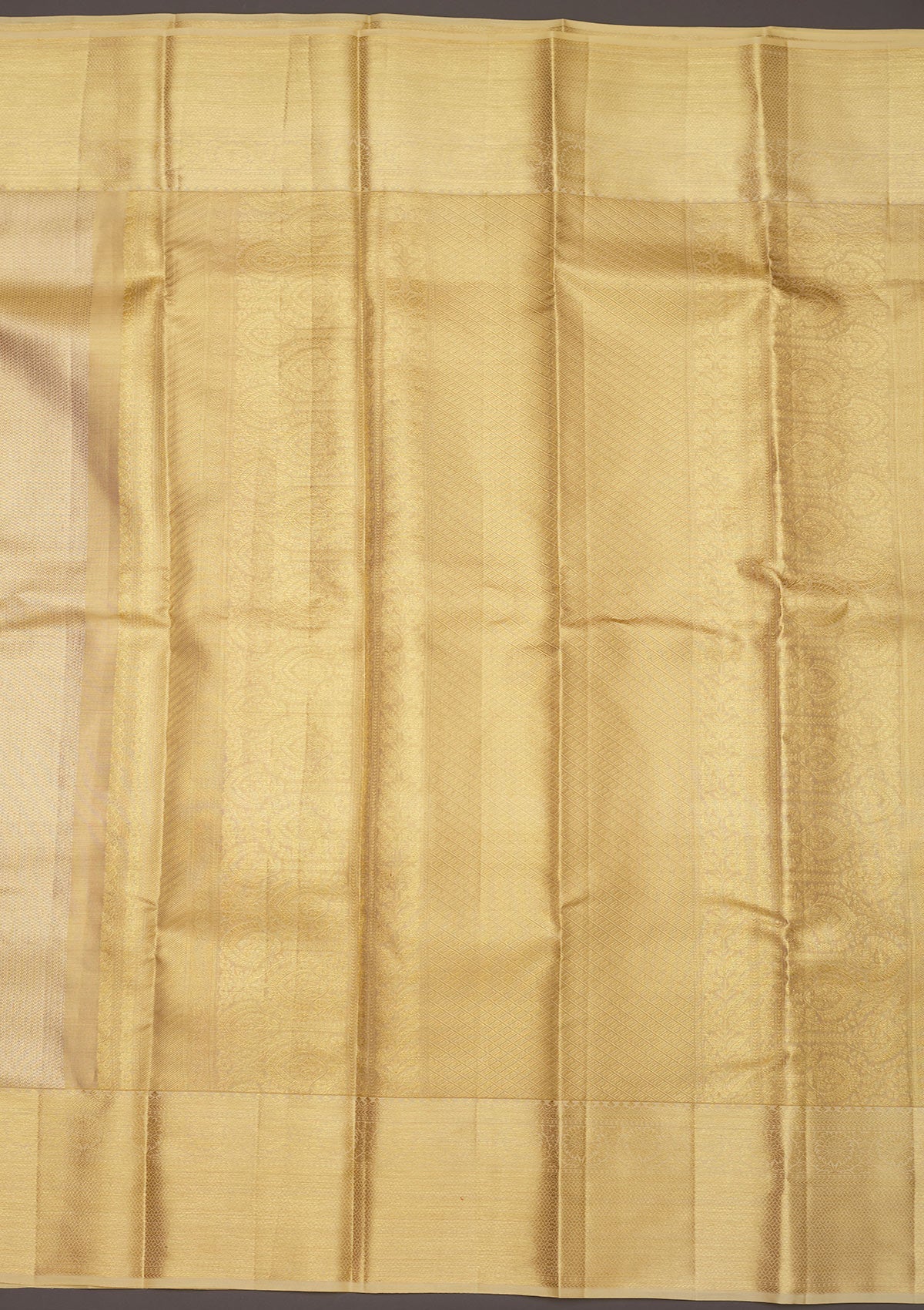 Off White Zariwork Pure Silk Saree-Koskii