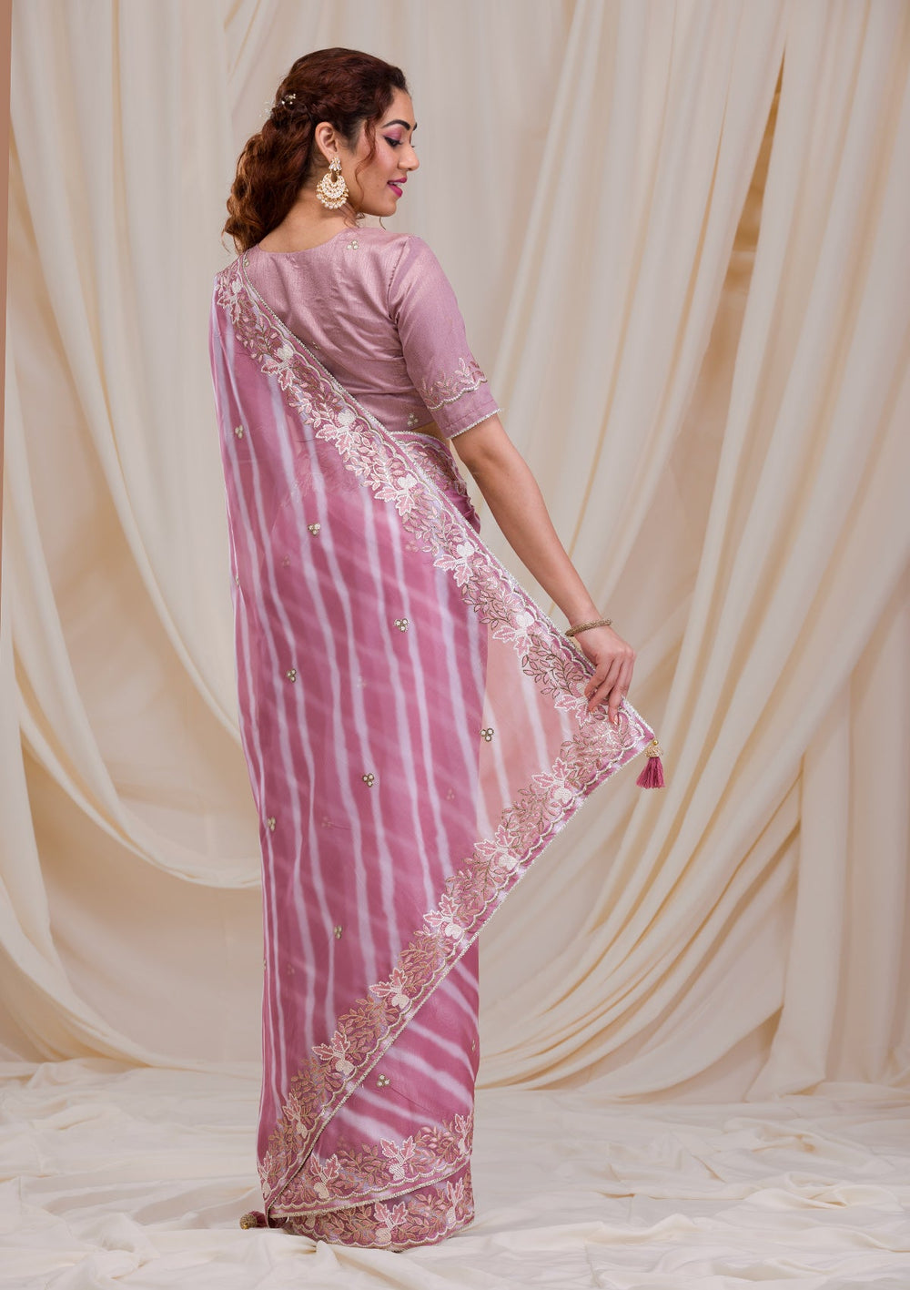 Onion Pink Printed Semi Crepe Saree-Koskii