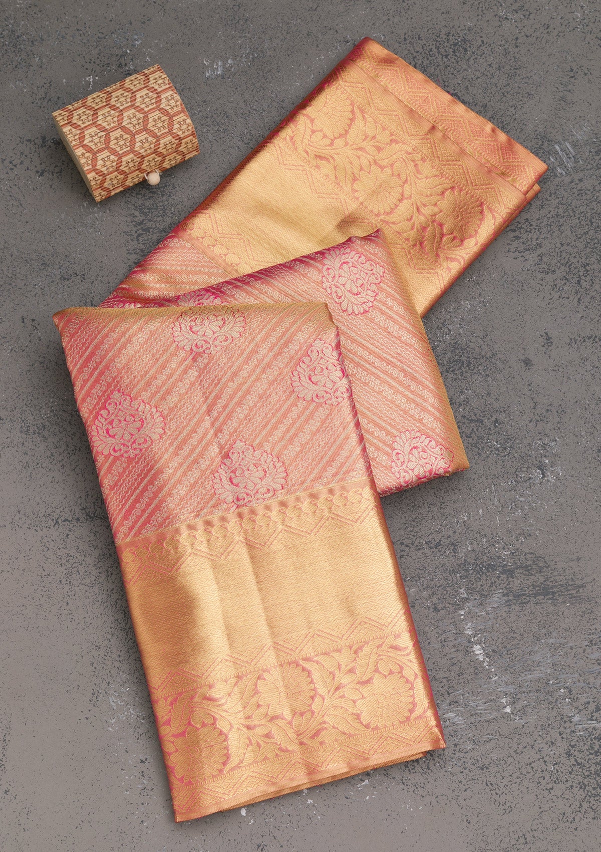 Onion Pink Zariwork Pure Silk Saree-Koskii