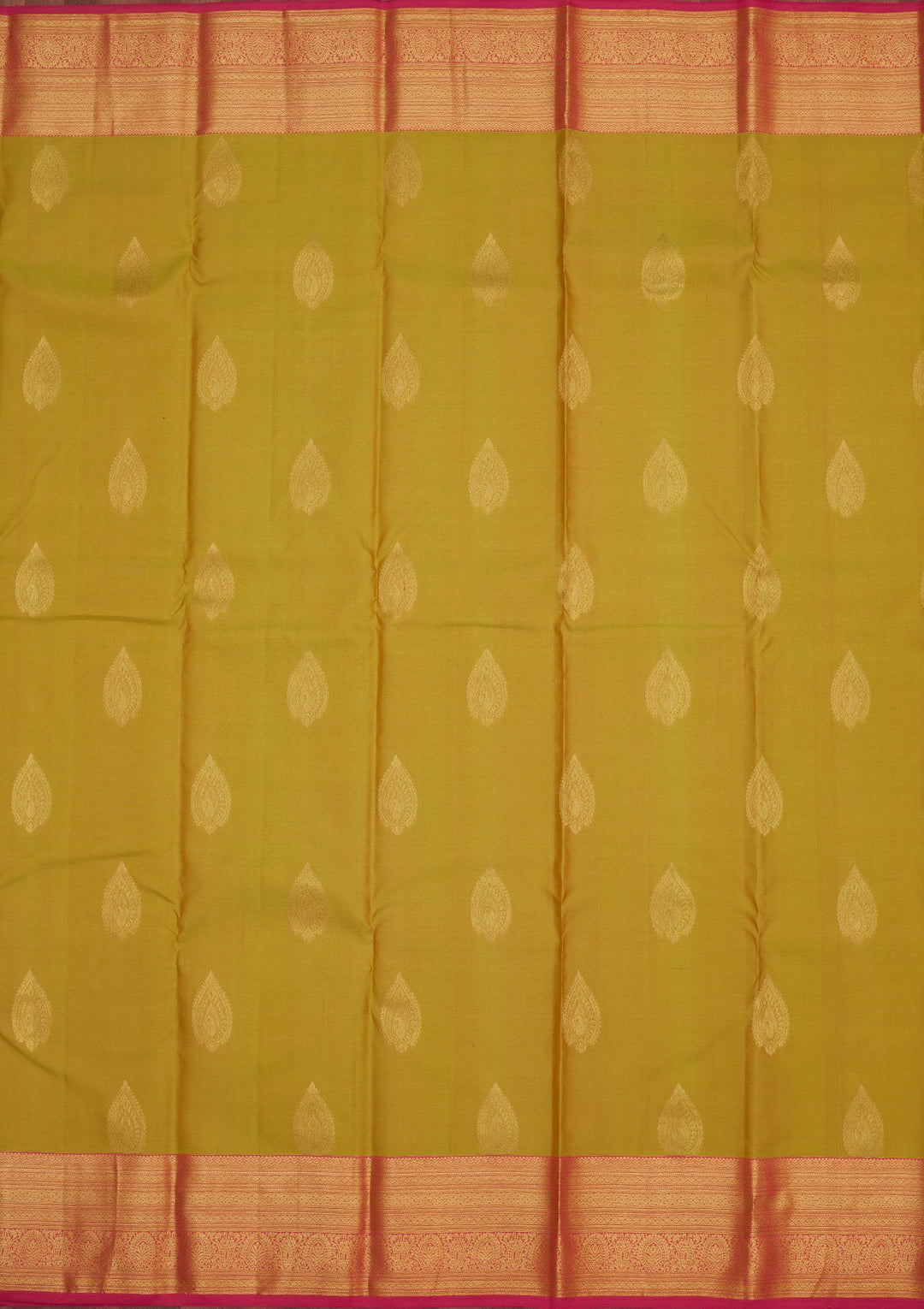 Parrot Green Zariwork Pure Silk Saree-Koskii