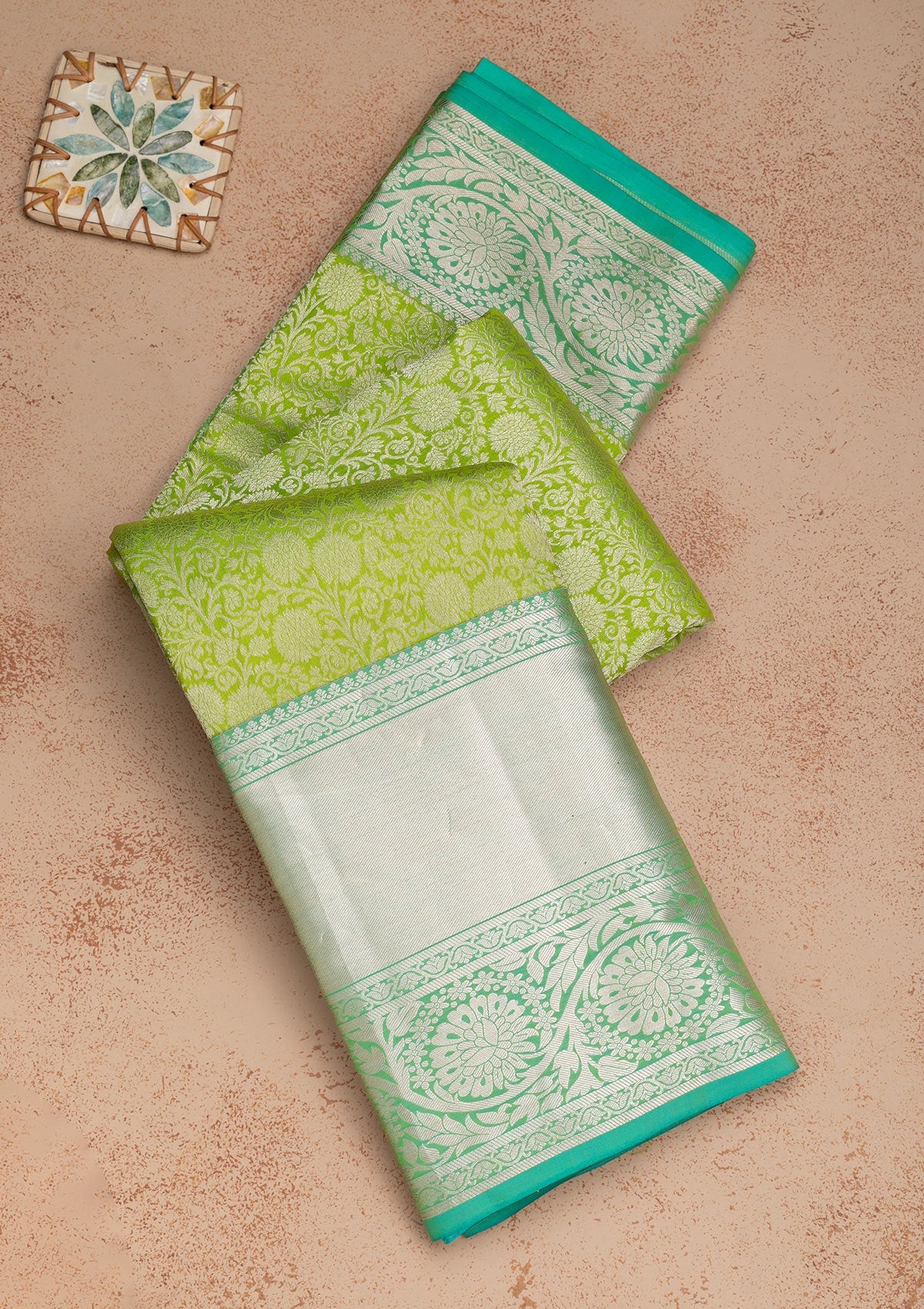 Parrot Green Zariwork Pure Silk Saree-Koskii